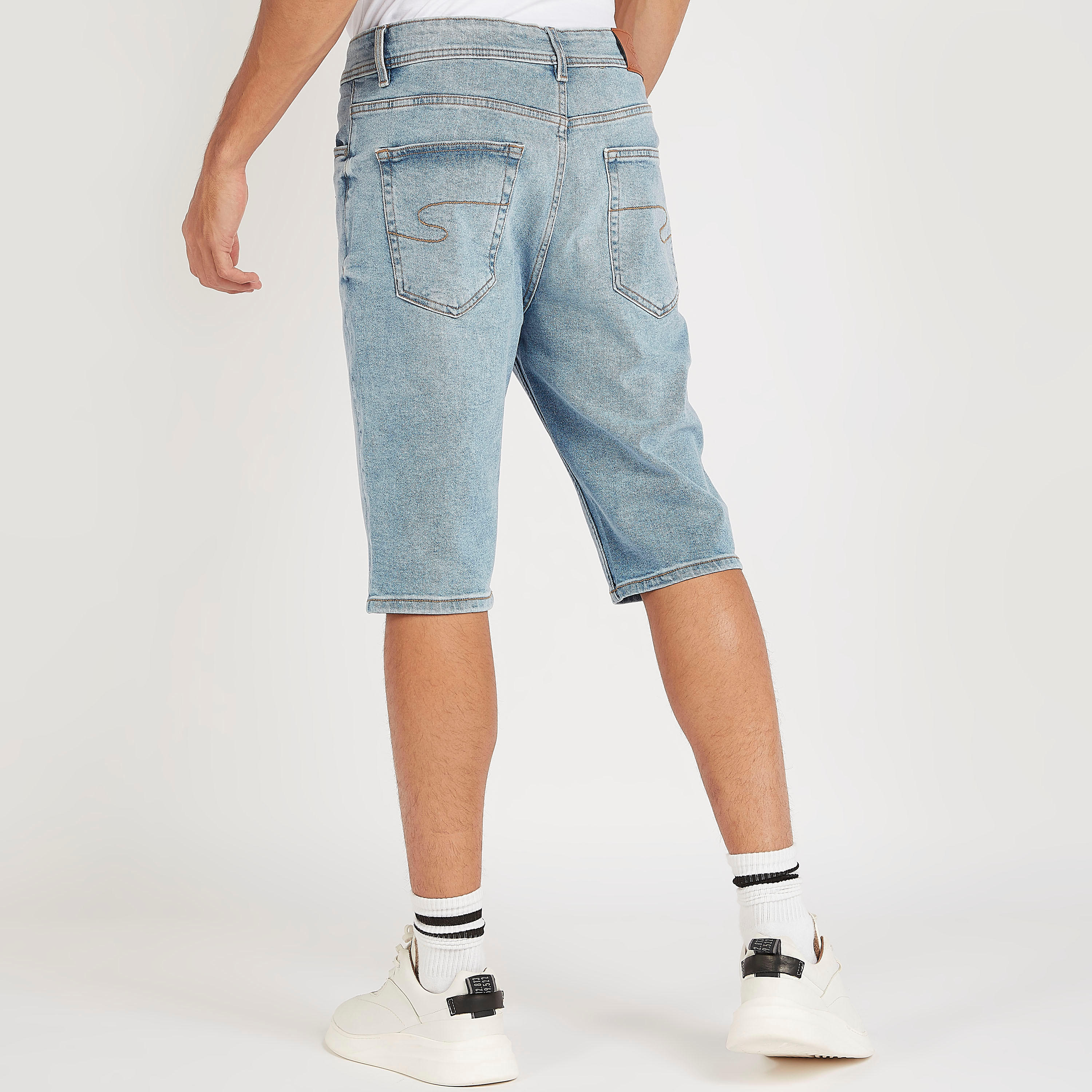 شورت سادة مضلّع بخصر متوسّط الارتفاع وجيوب من لي كوبر-men-clothing-bottoms-shorts-image-1