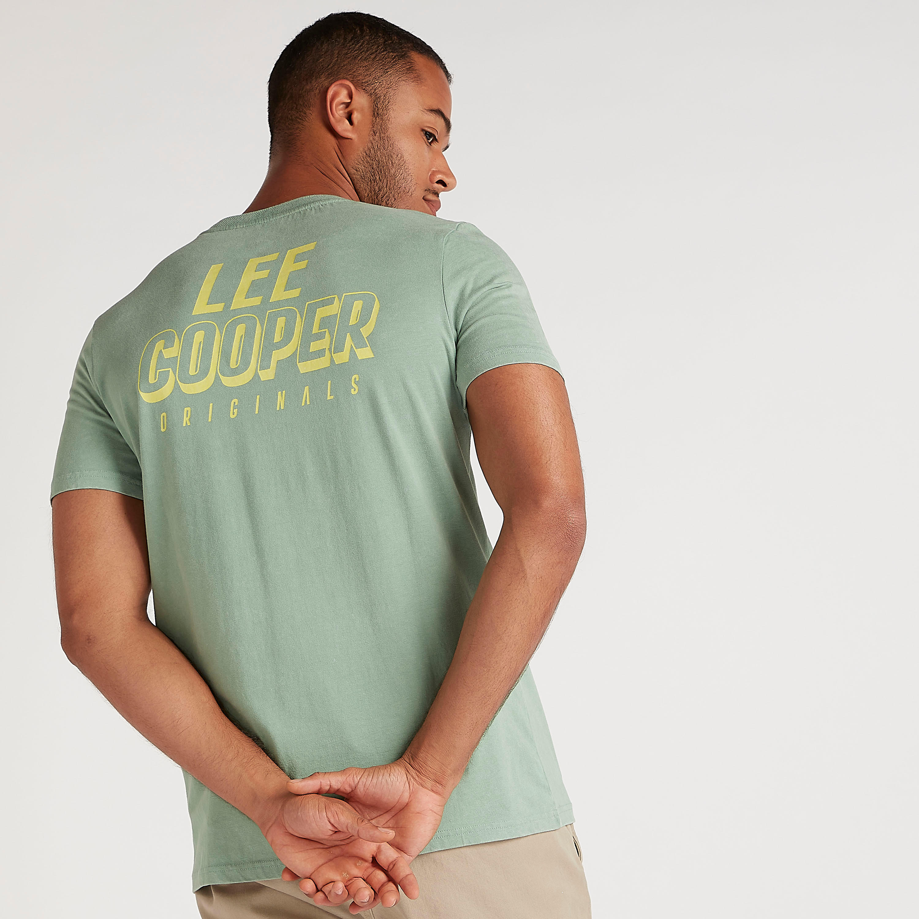 تيشيرت بياقة ضيّقة وأكمام قصيرة من لي كوبر-men-clothing-tshirtsandpolos-tshirts-image-4