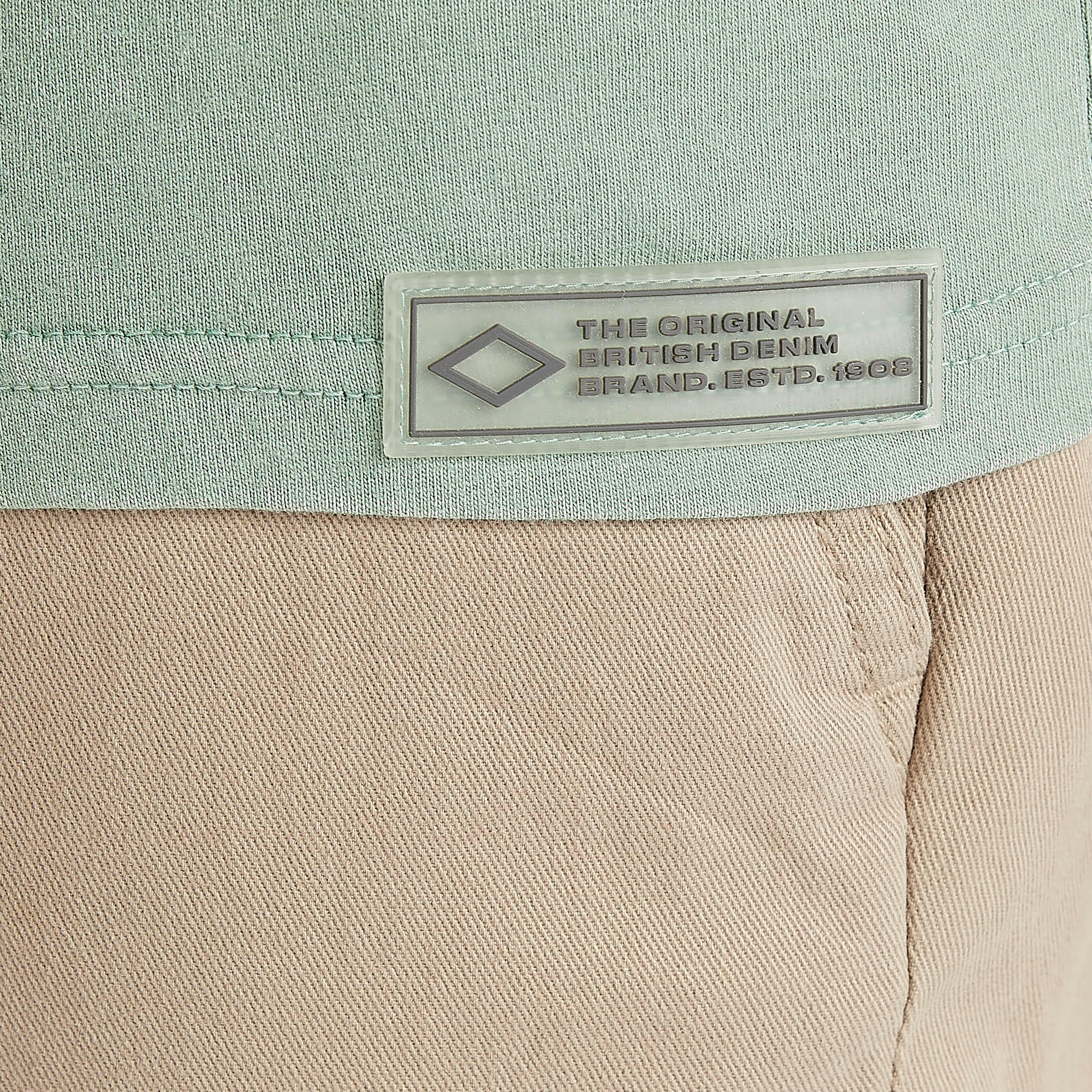 تيشيرت بياقة ضيّقة وأكمام قصيرة من لي كوبر-men-clothing-tshirtsandpolos-tshirts-image-2
