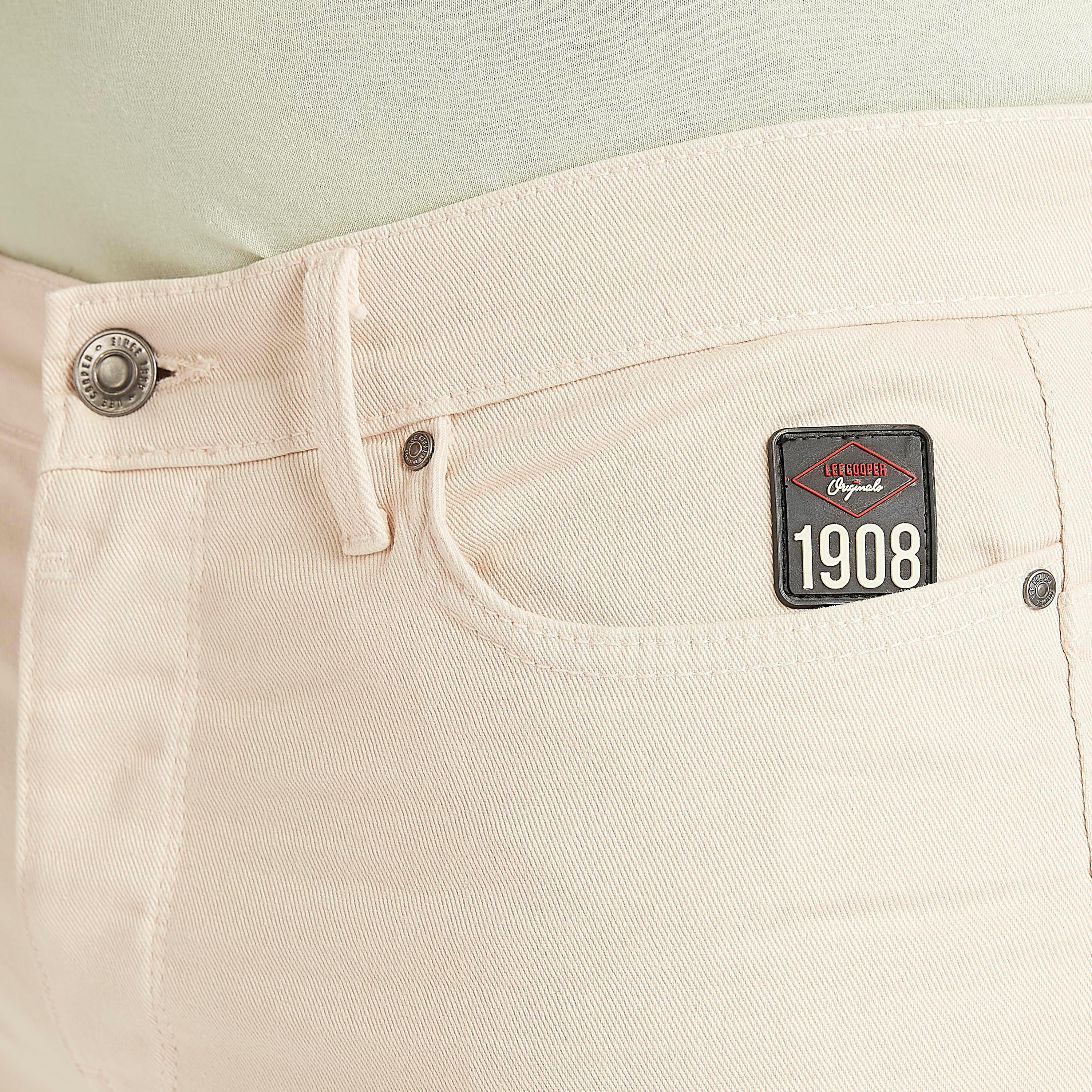 بنطلون جينز دنيم بقصّة سكيني وخصر متوسّط الارتفاع من لي كوبر-men-clothing-bottoms-jeans-image-5