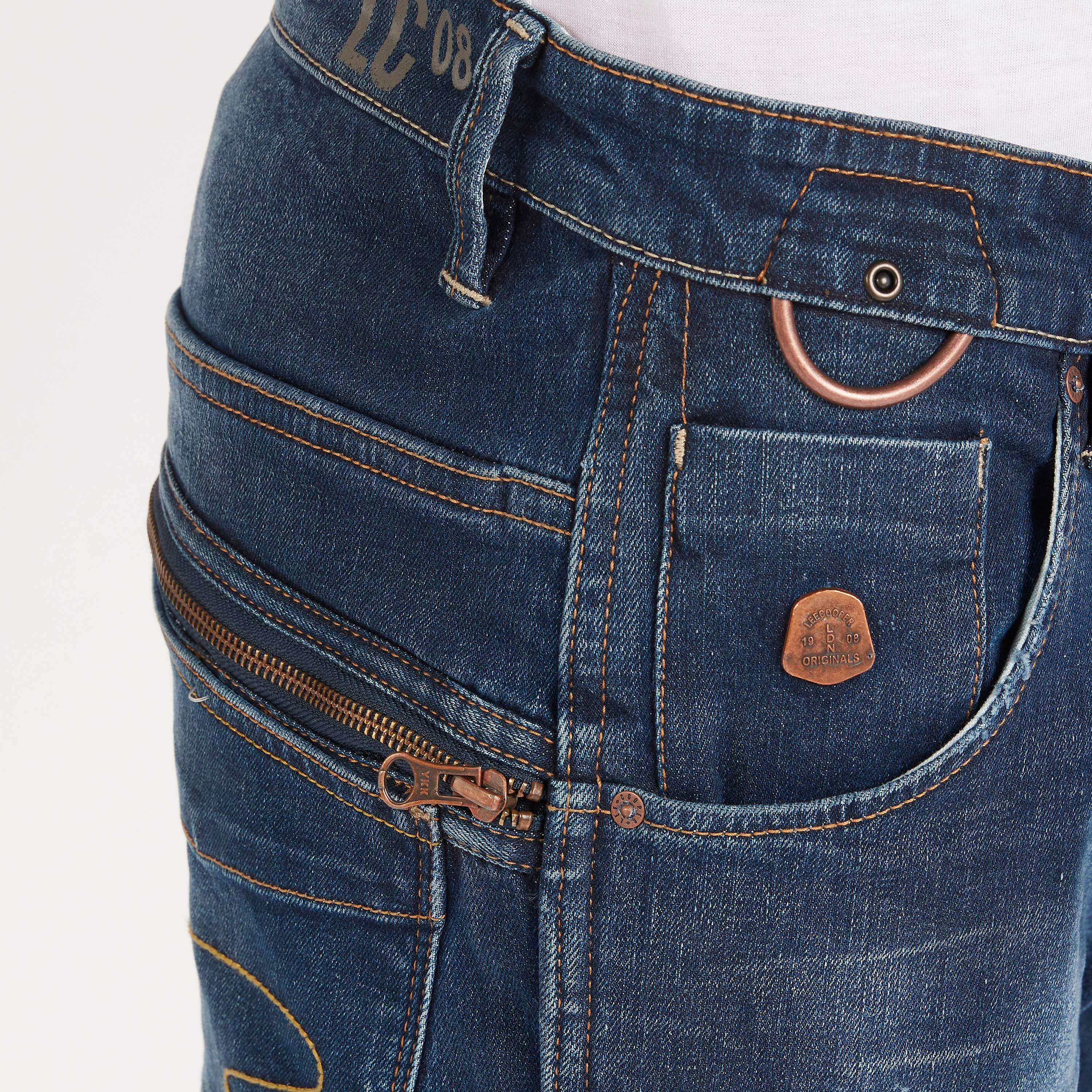 بنطلون جينز دنيم مضلّع سادة من لي كوبر-men-clothing-bottoms-jeans-image-2