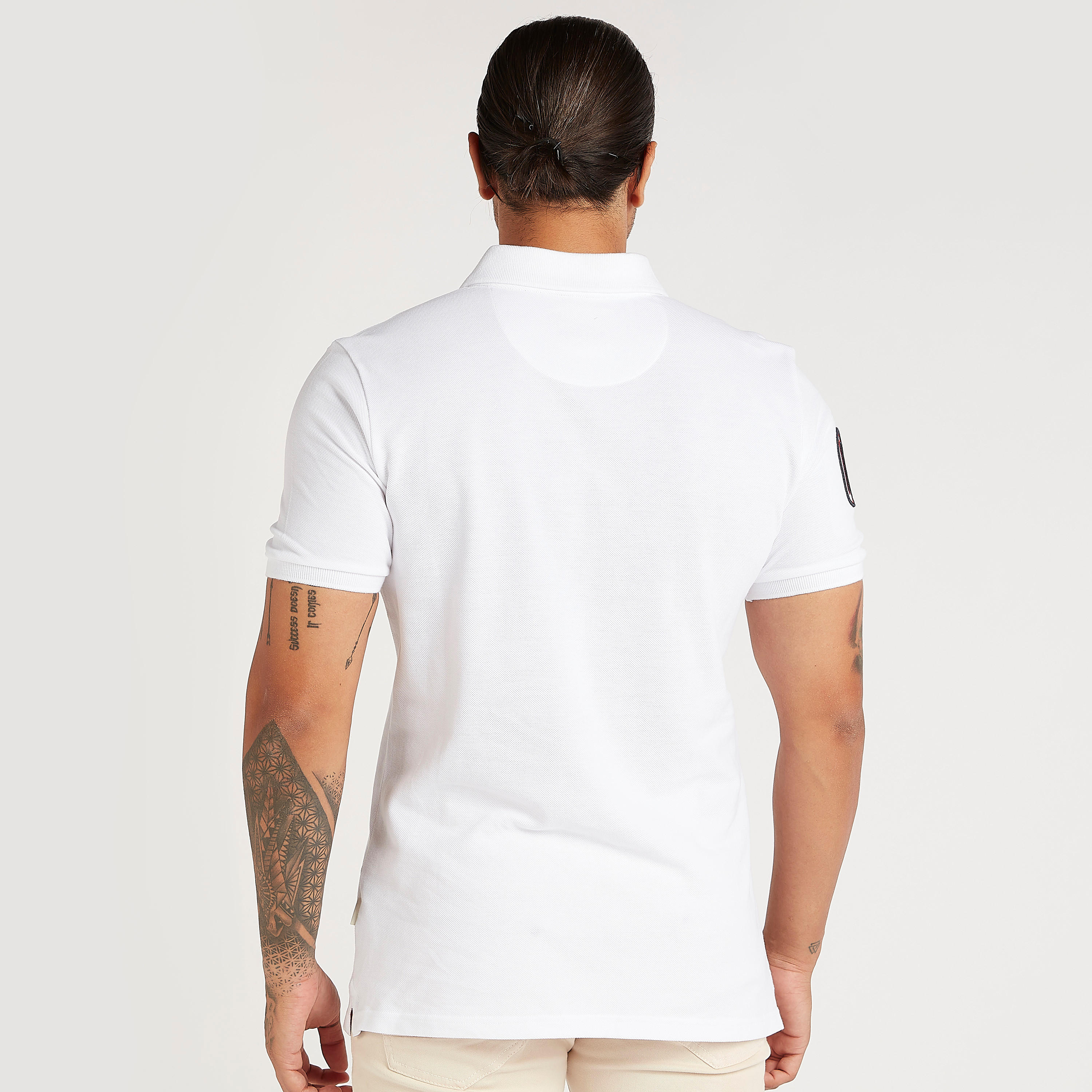 تيشيرت بولو مطرّز بأكمام قصيرة من لي كوبر-men-clothing-tshirtsandpolos-polos-image-4