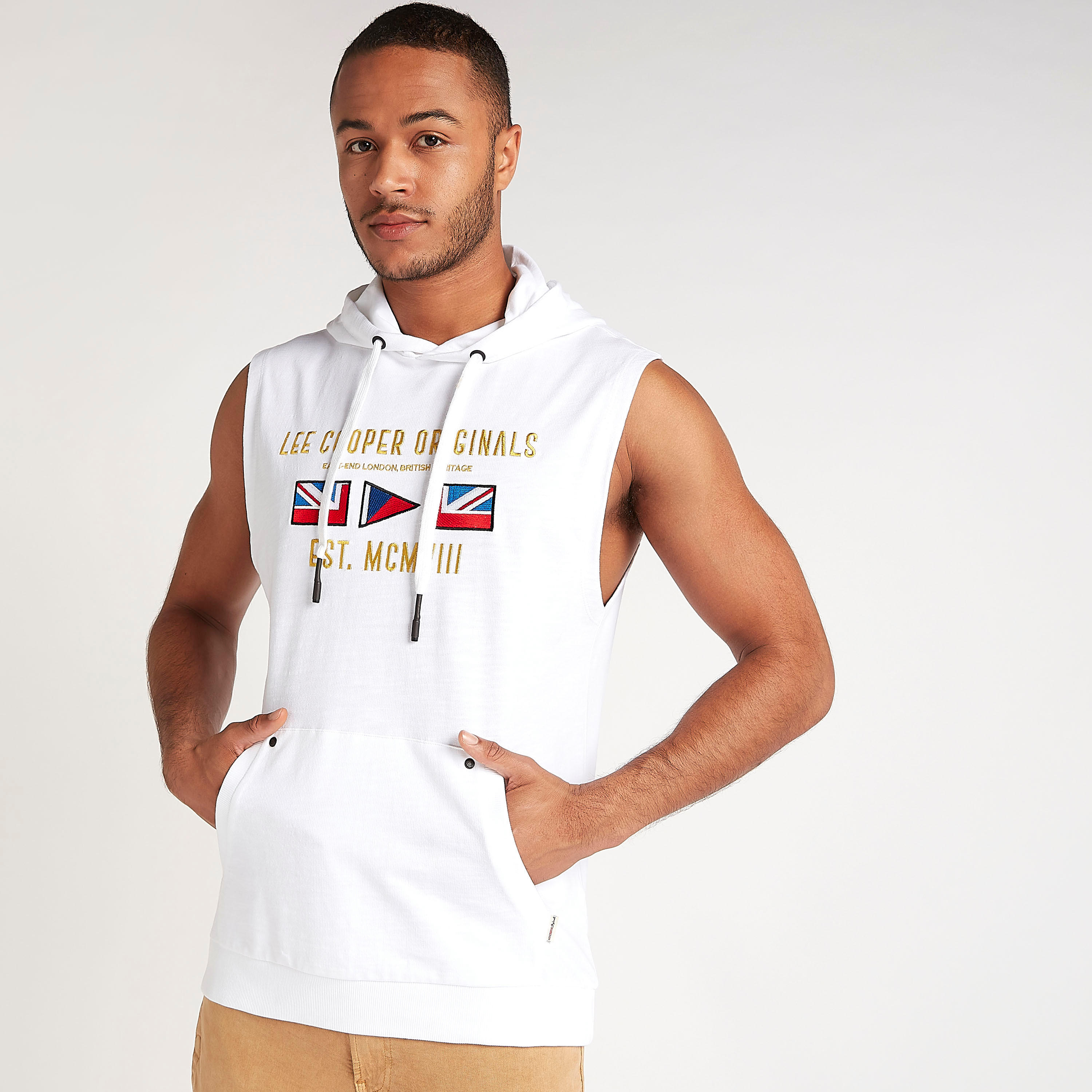 هودي دون أكمام بطبعات وجيب كنغر من لي كوبر-men-clothing-tshirtsandpolos-tshirts-image-3