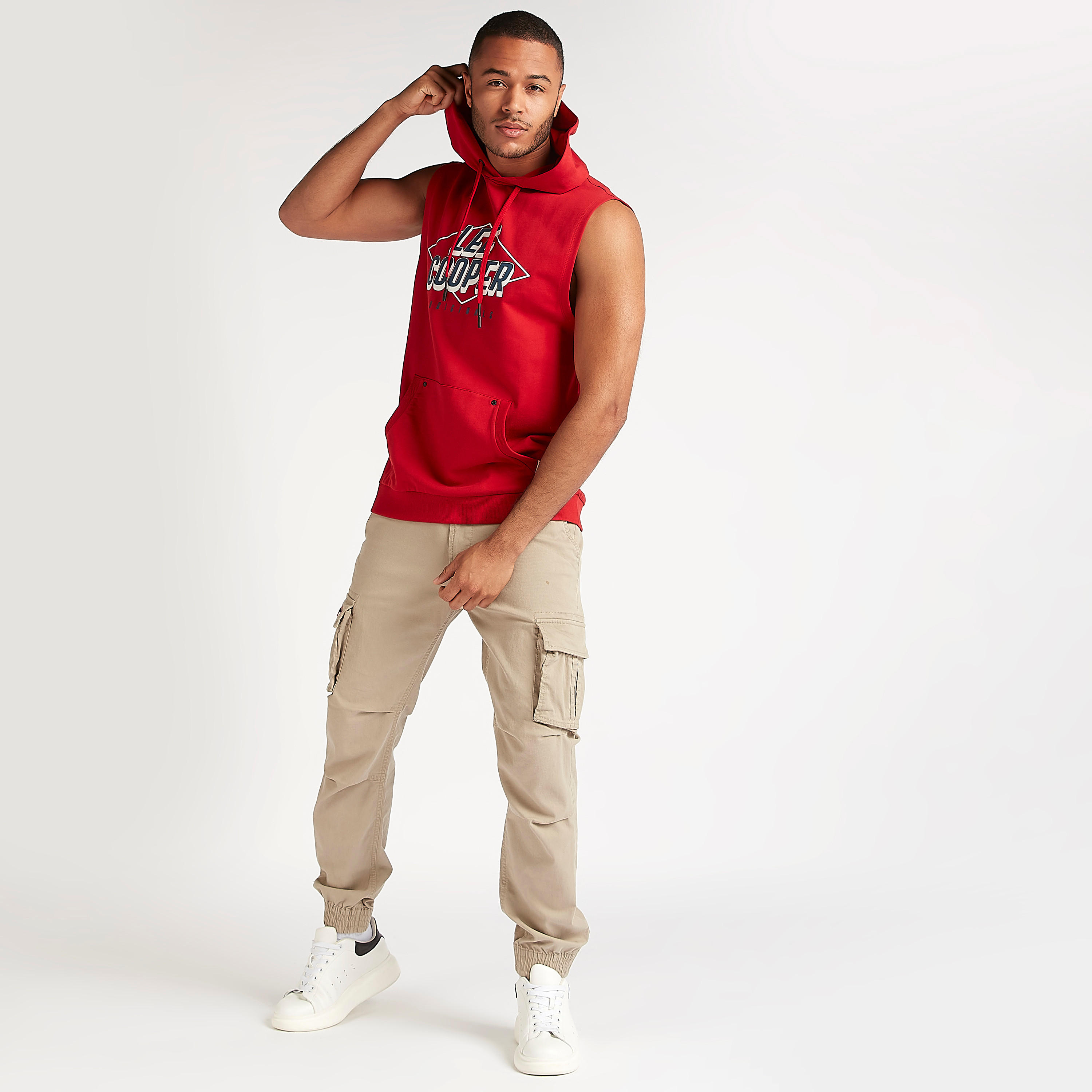 هودي دون أكمام بطبعات وجيب كنغر من لي كوبر-men-clothing-tshirtsandpolos-tshirts-image-6