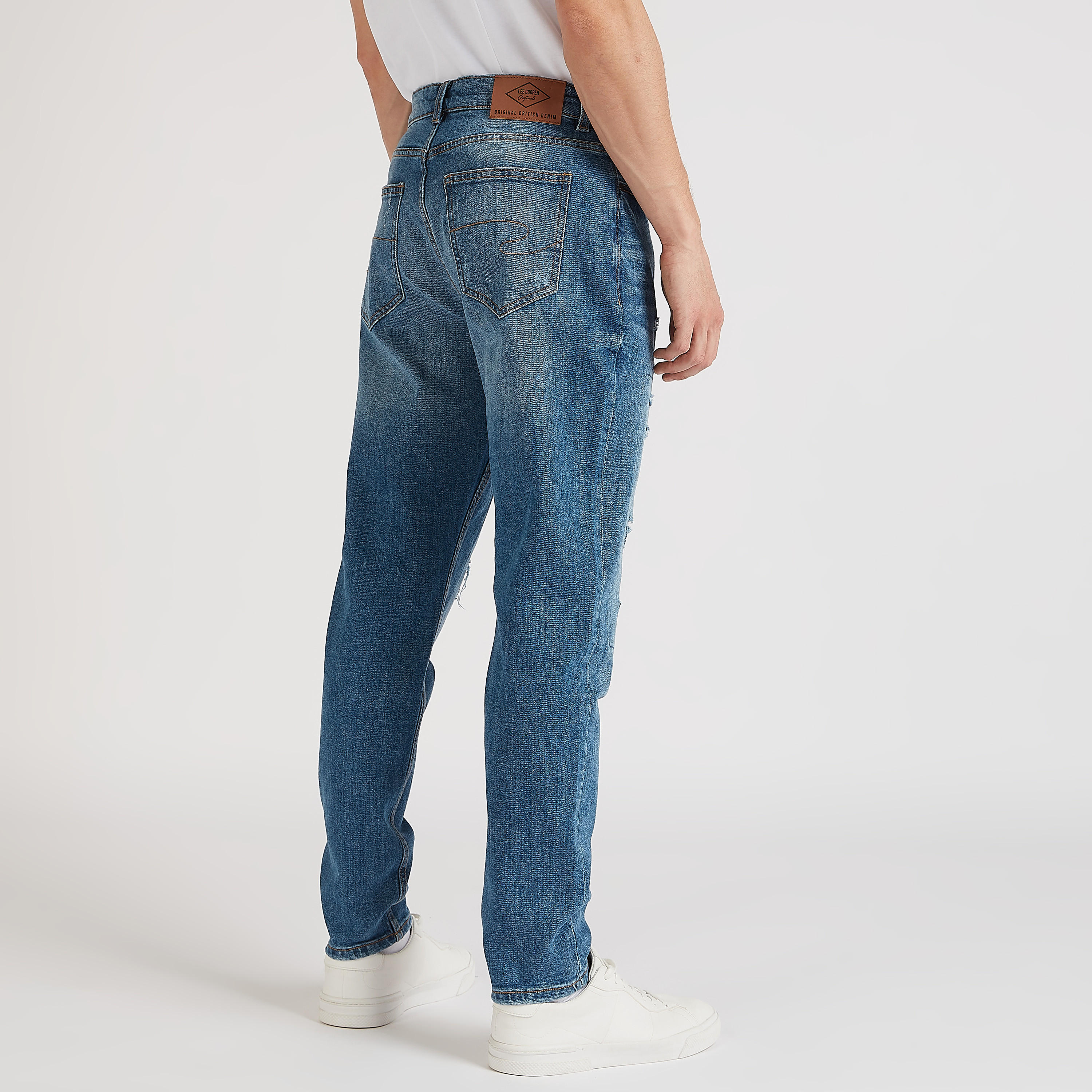 بنطلون جينز مضلّع بأطراف ضيّقة وخصر مرتفع من لي كوبر-men-clothing-bottoms-jeans-image-4