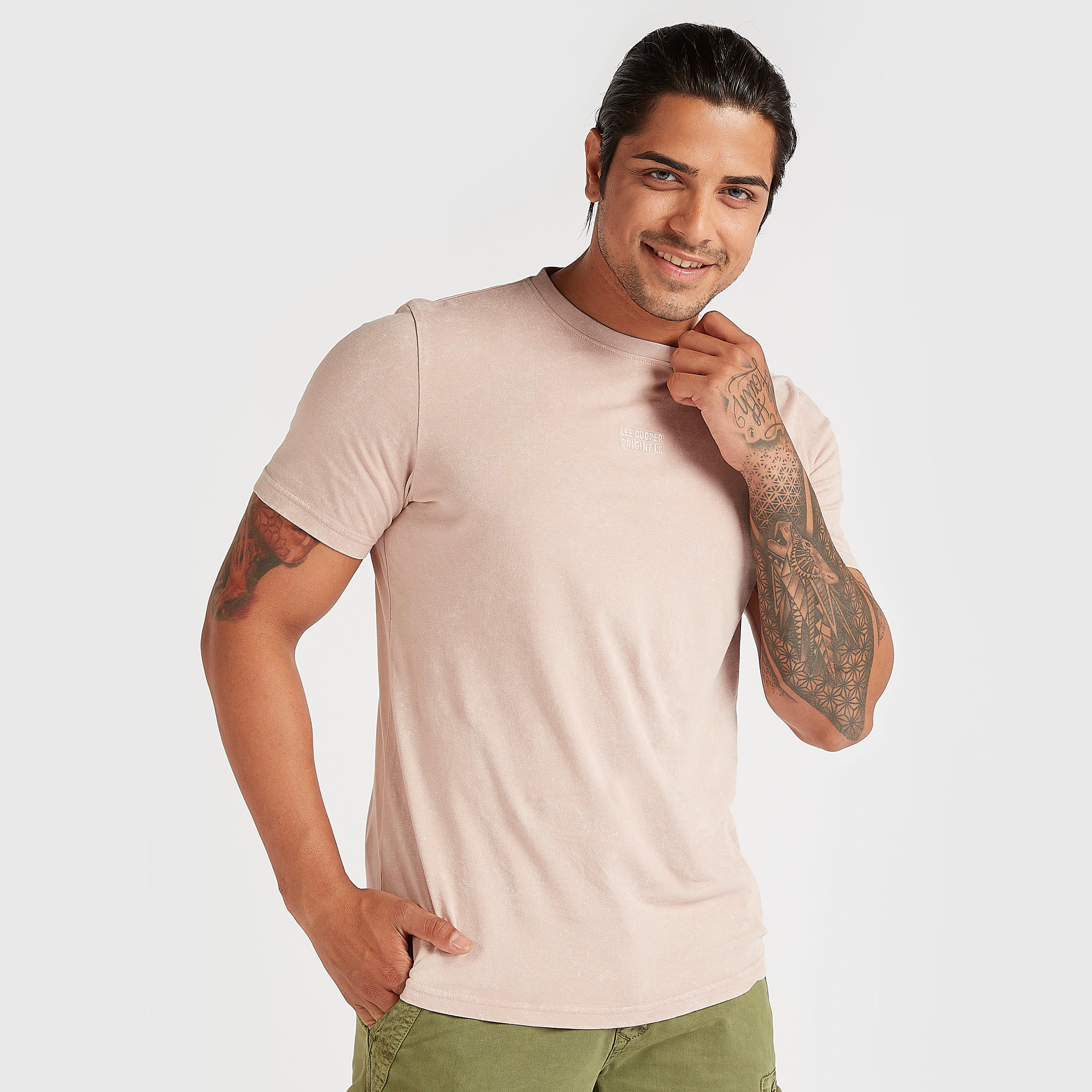 تيشيرت بارز الملمس بياقة ضيّقة وأكمام قصيرة من لي كوبر-men-clothing-tshirtsandpolos-tshirts-image-1