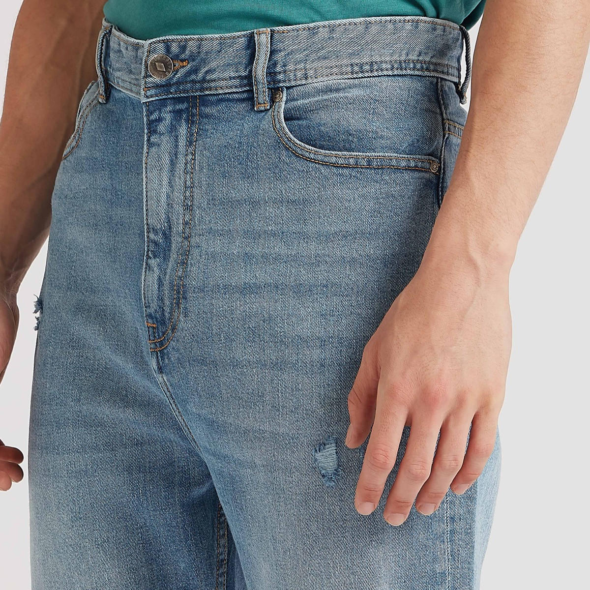 بنطلون جينز دنيم بقصّة سكيني وخصر منخفض من لي كوبر-men-clothing-bottoms-jeans-image-1