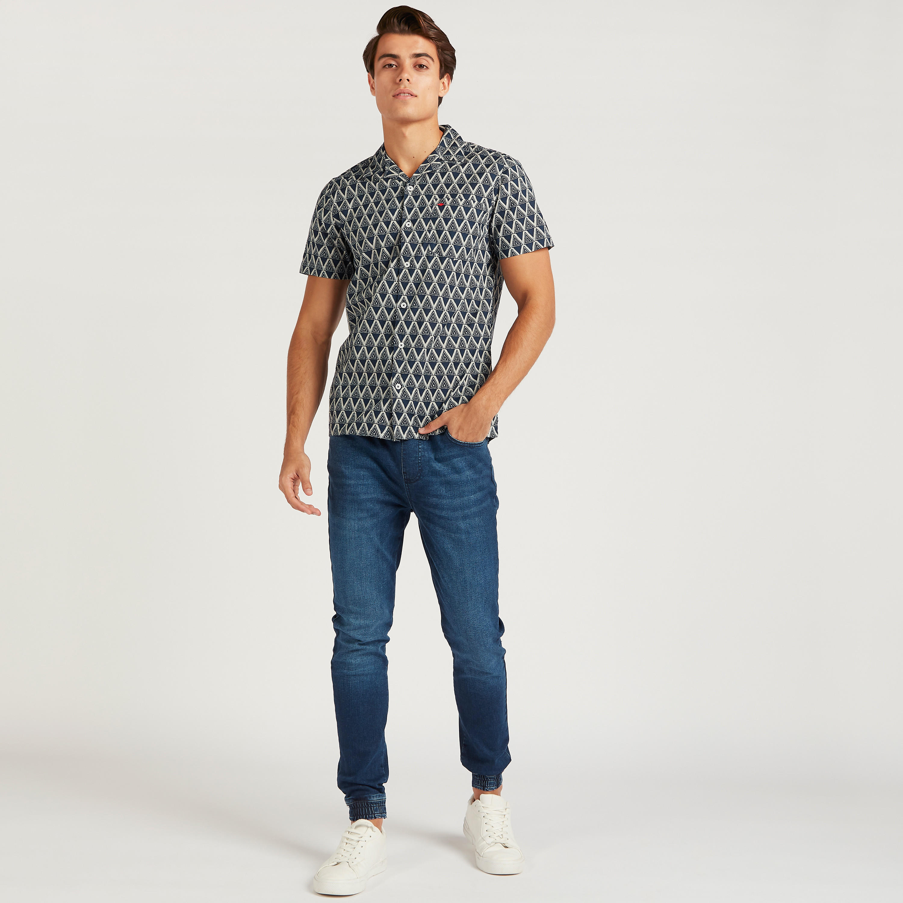 قميص بأكمام قصيرة وطبعات من لي كوبر-men-clothing-shirts-image-2