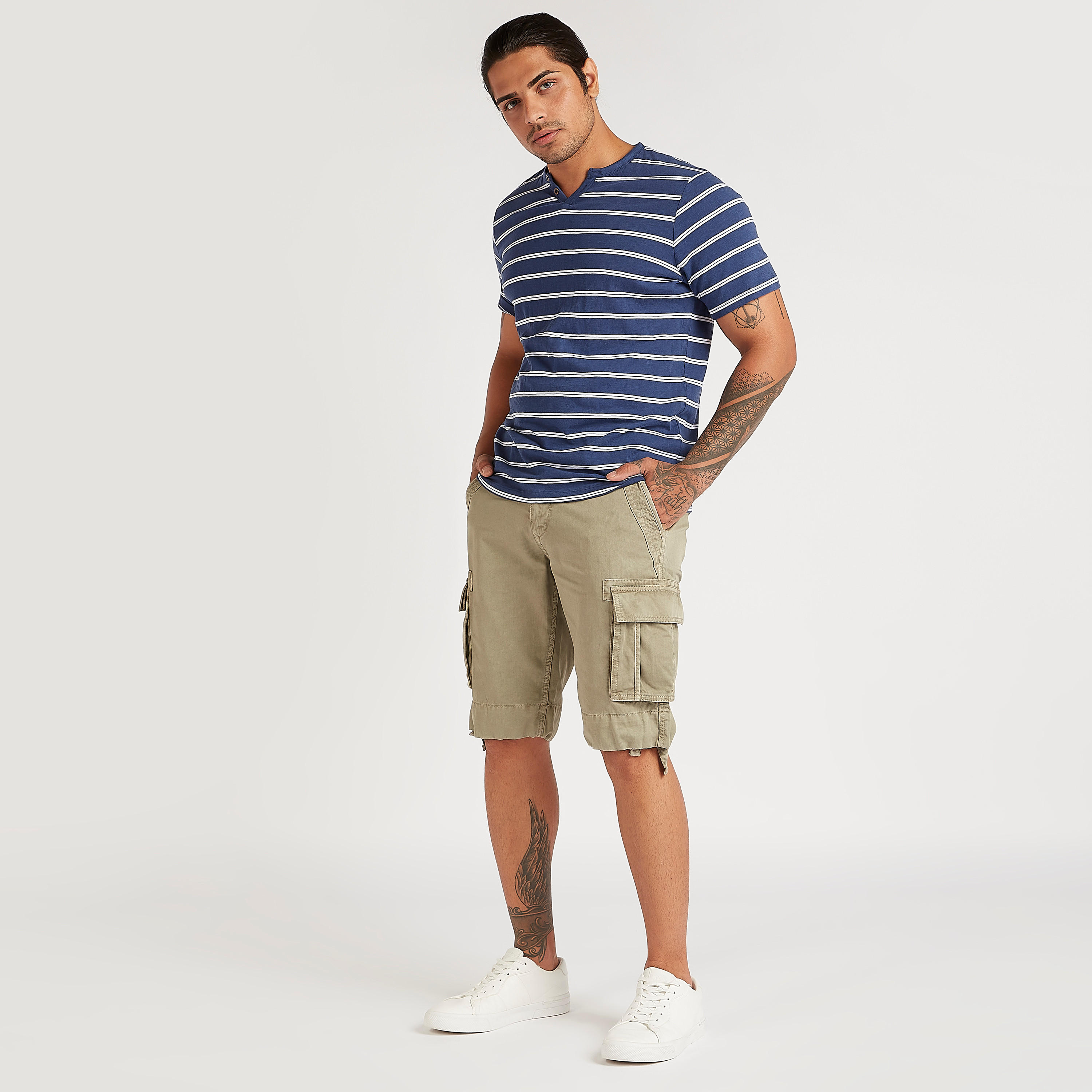 تيشيرت مقلّم بياقة هينلي وأكمام قصيرة من لي كوبر-men-clothing-tshirtsandpolos-tshirts-image-2