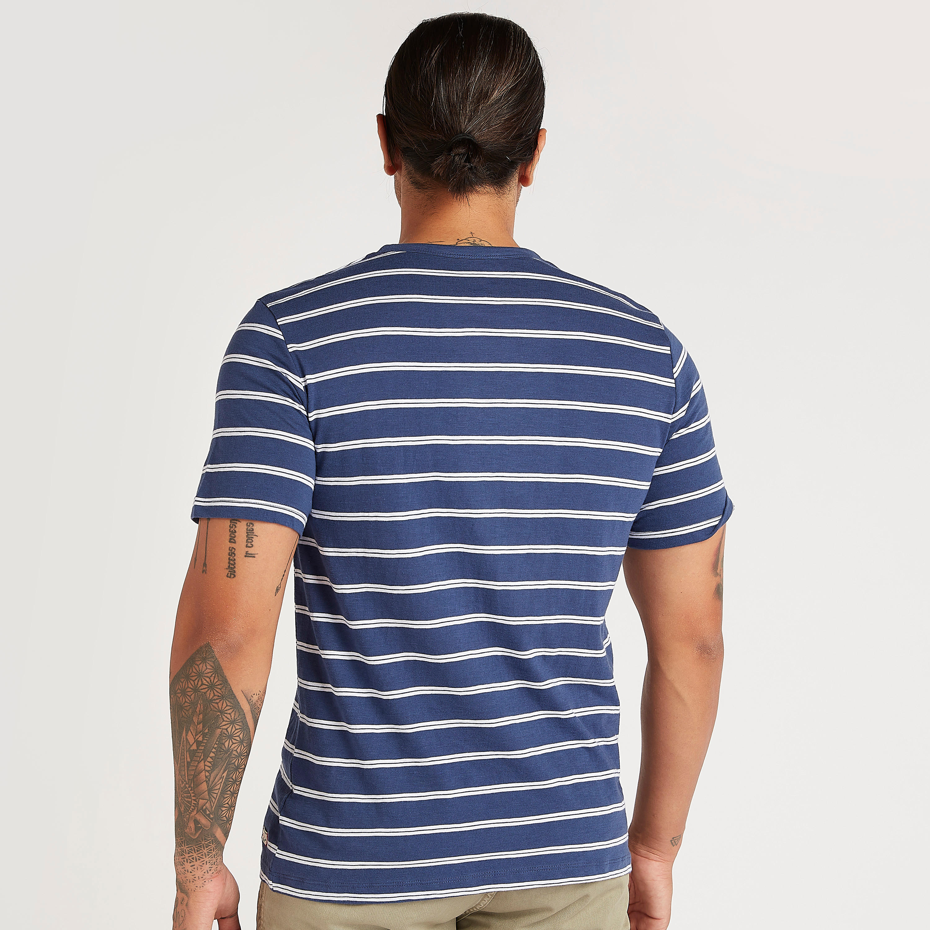 تيشيرت مقلّم بياقة هينلي وأكمام قصيرة من لي كوبر-men-clothing-tshirtsandpolos-tshirts-image-4