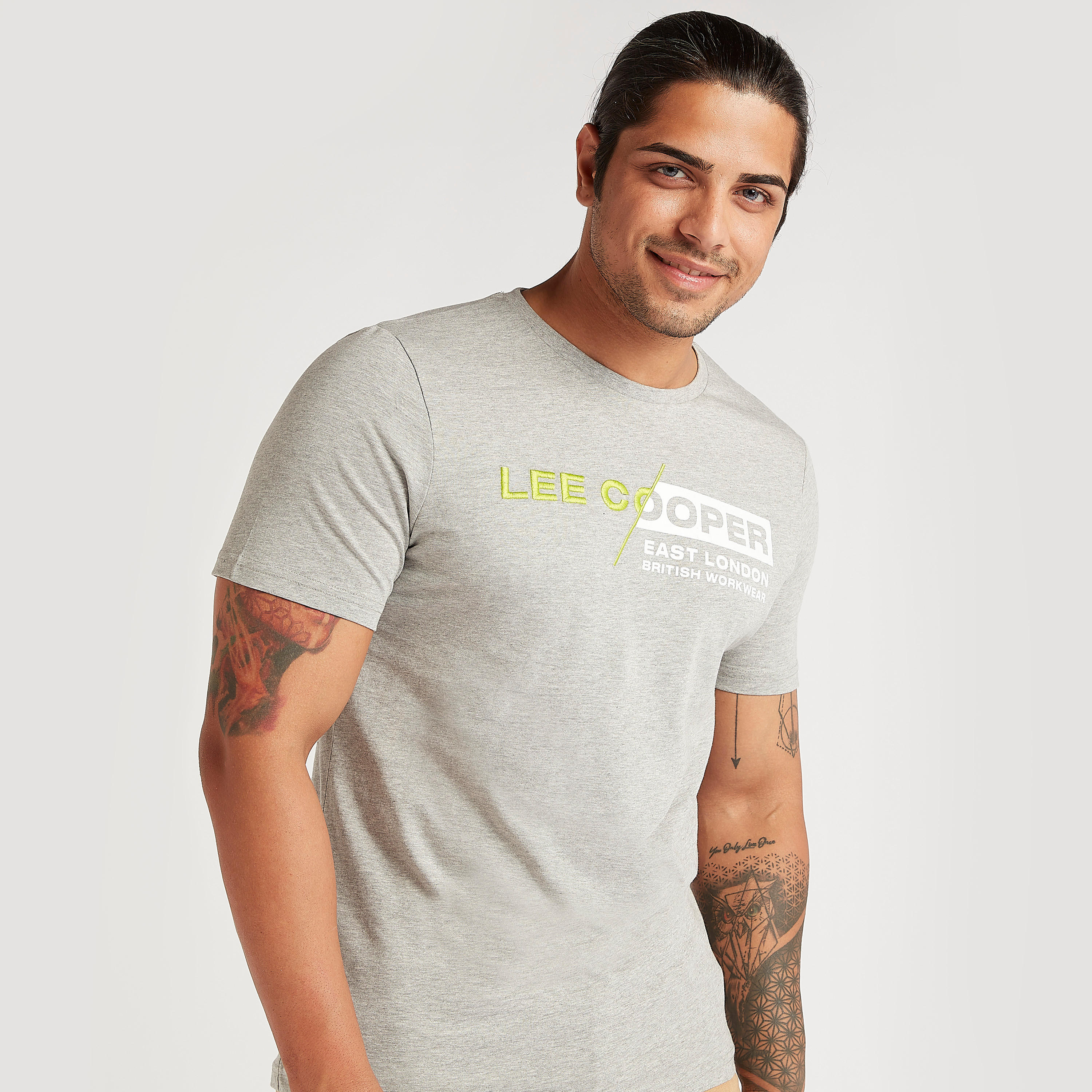 تيشيرت بولو بأكمام قصيرة  وطبعات من لي كوبر-men-clothing-tshirtsandpolos-tshirts-image-1