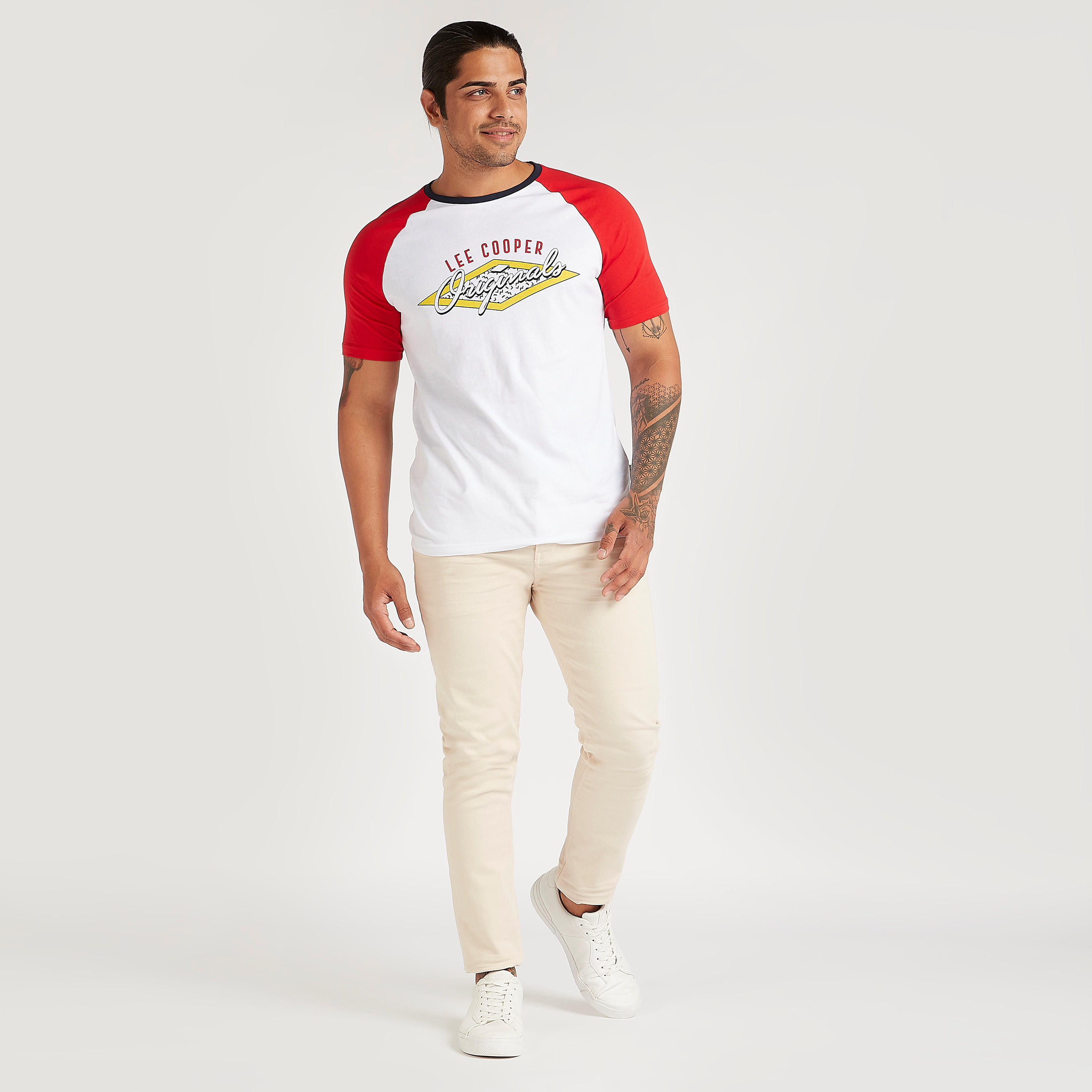تيشيرت بأكمام مغايرة وطبعات من لي كوبر-men-clothing-tshirtsandpolos-tshirts-image-2