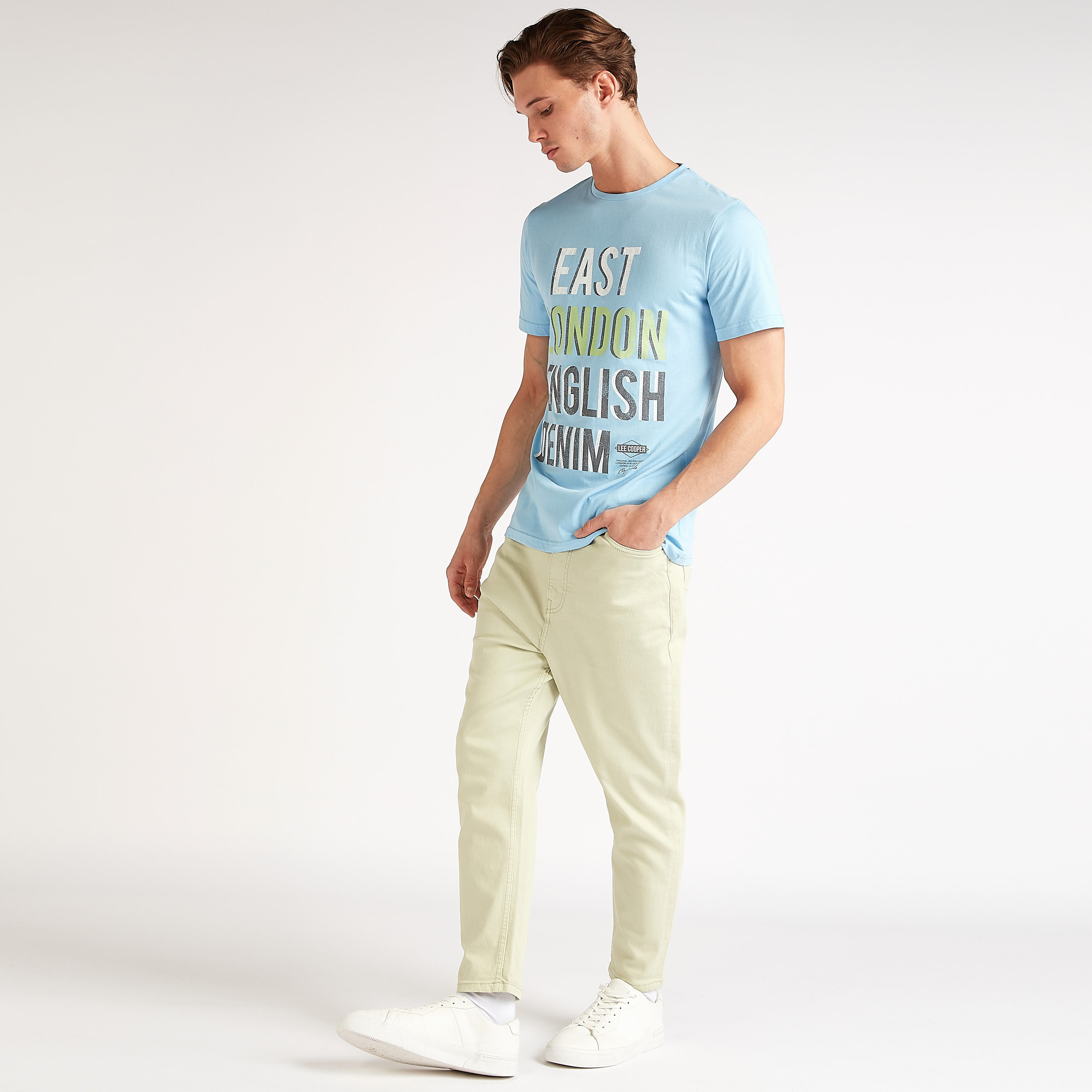 تيشيرت بأكمام قصيرة وطبعات من لي كوبر-men-clothing-tshirtsandpolos-tshirts-image-2