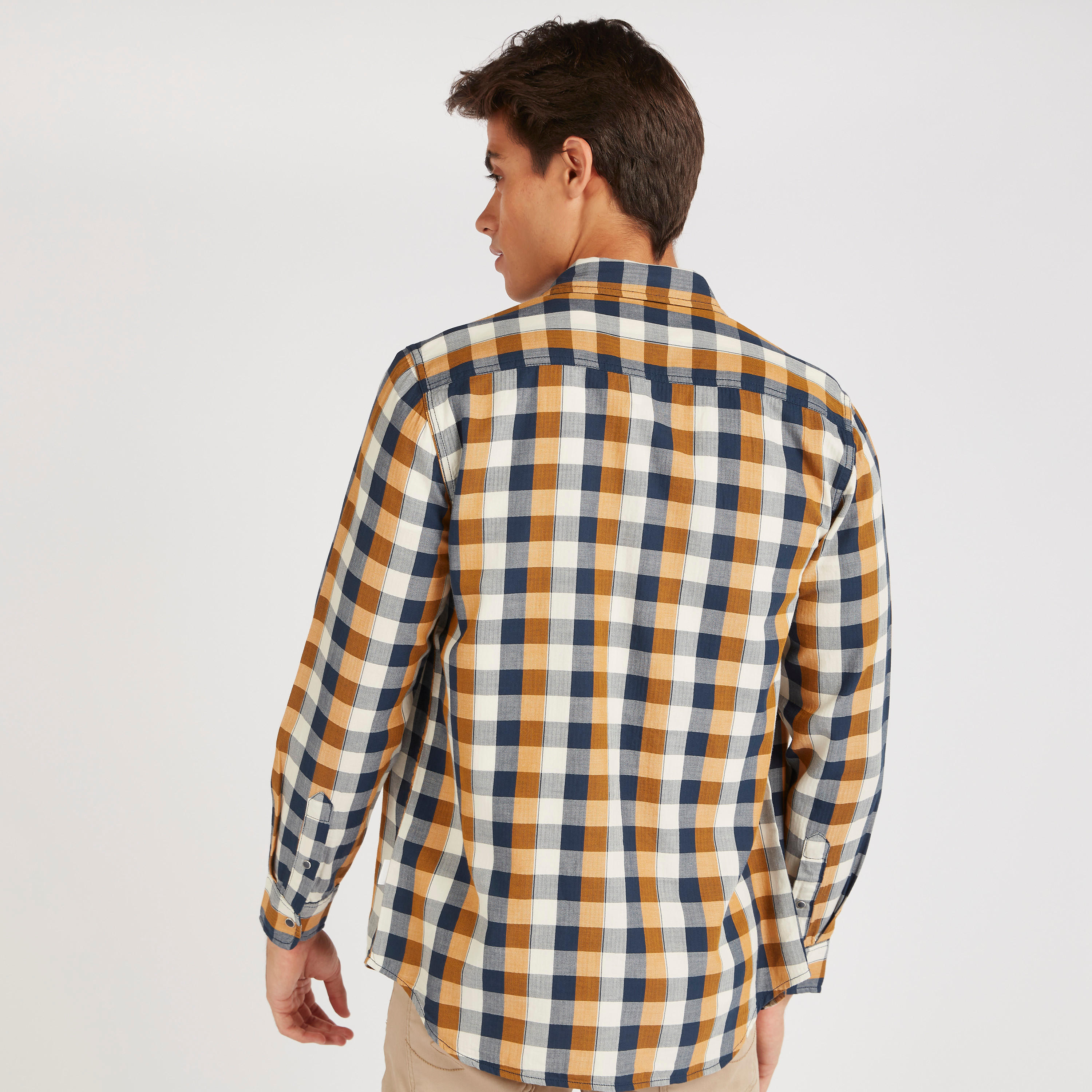 قميص كاروهات بجيوب بطيّة من لي كوبر-men-clothing-shirts-image-3
