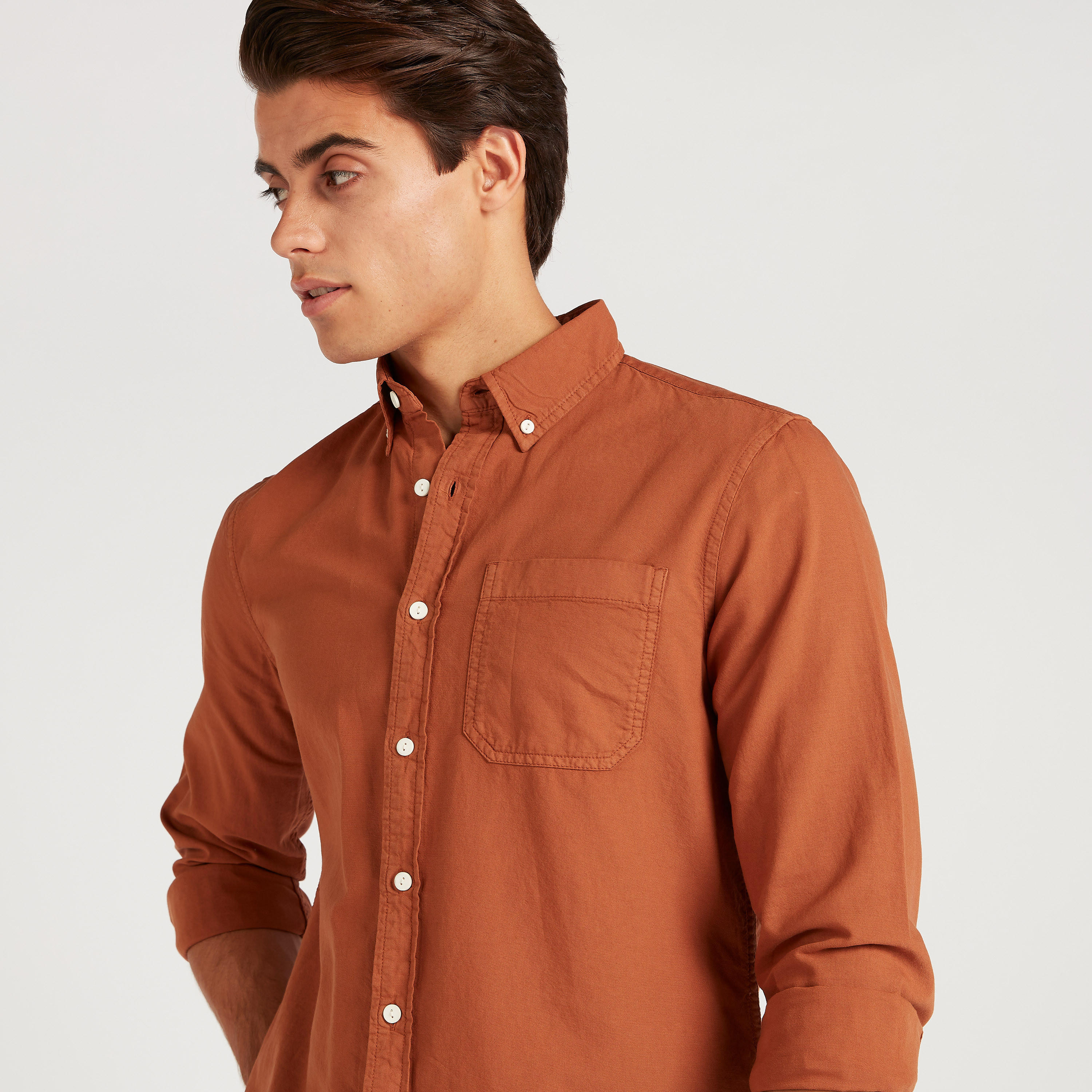 قميص أكسفورد مصبوغ وياقة عادية-men-clothing-shirts-image-3