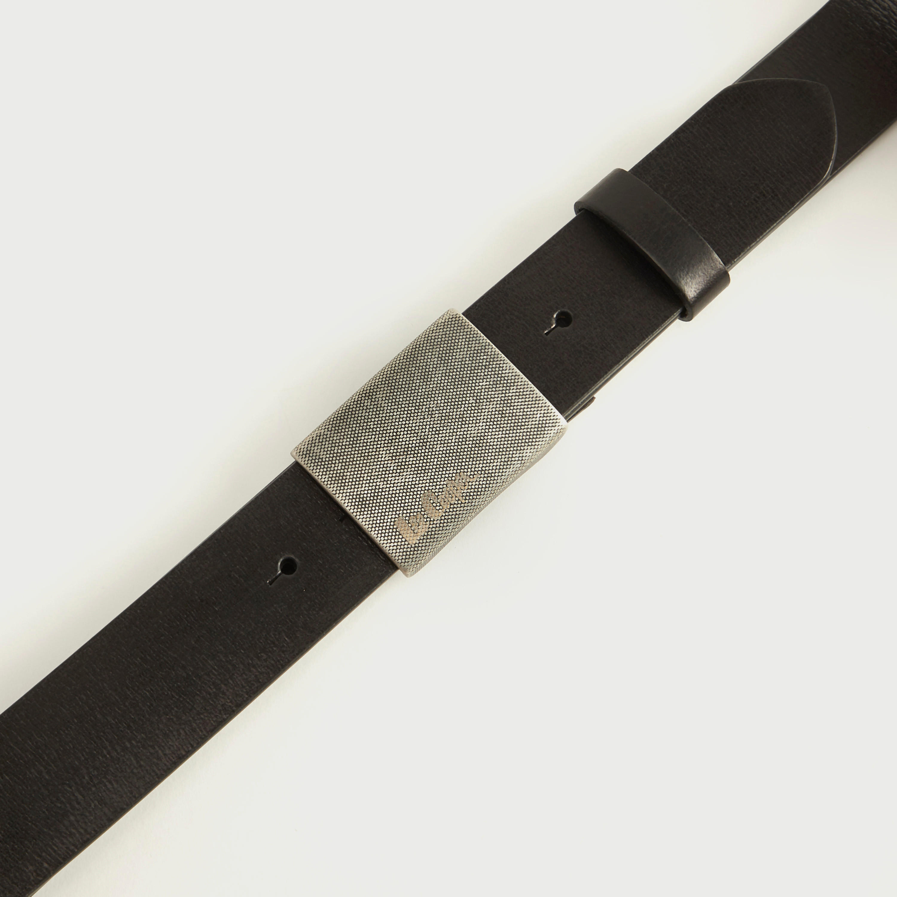 حزام جلد بارز الملمس بإبزيم من لي كوبر-men-beltsandwallets-belts-image-3