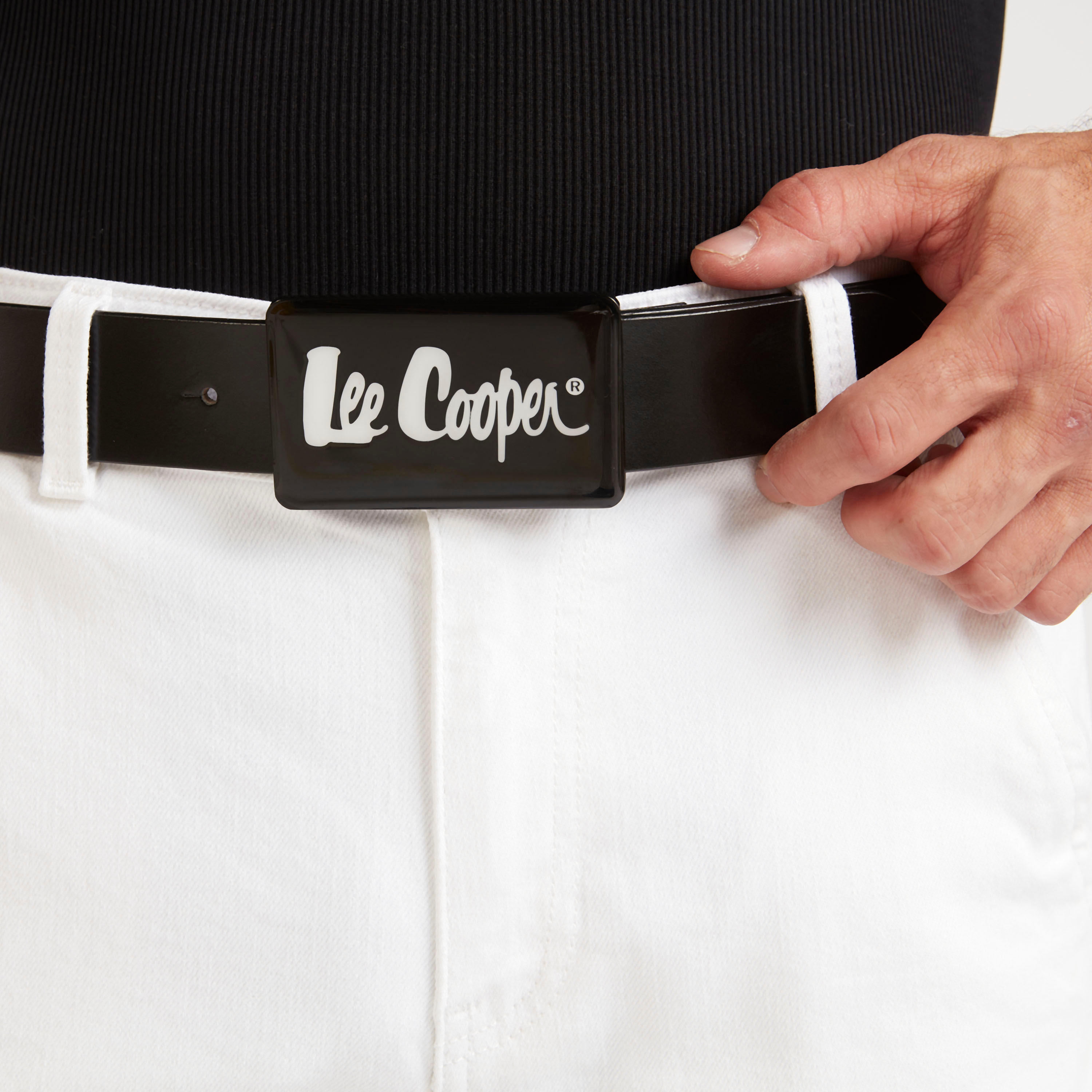 حزام جلد بطبعات وإبزيم إغلاق من لي كوبر-men-beltsandwallets-belts-image-2