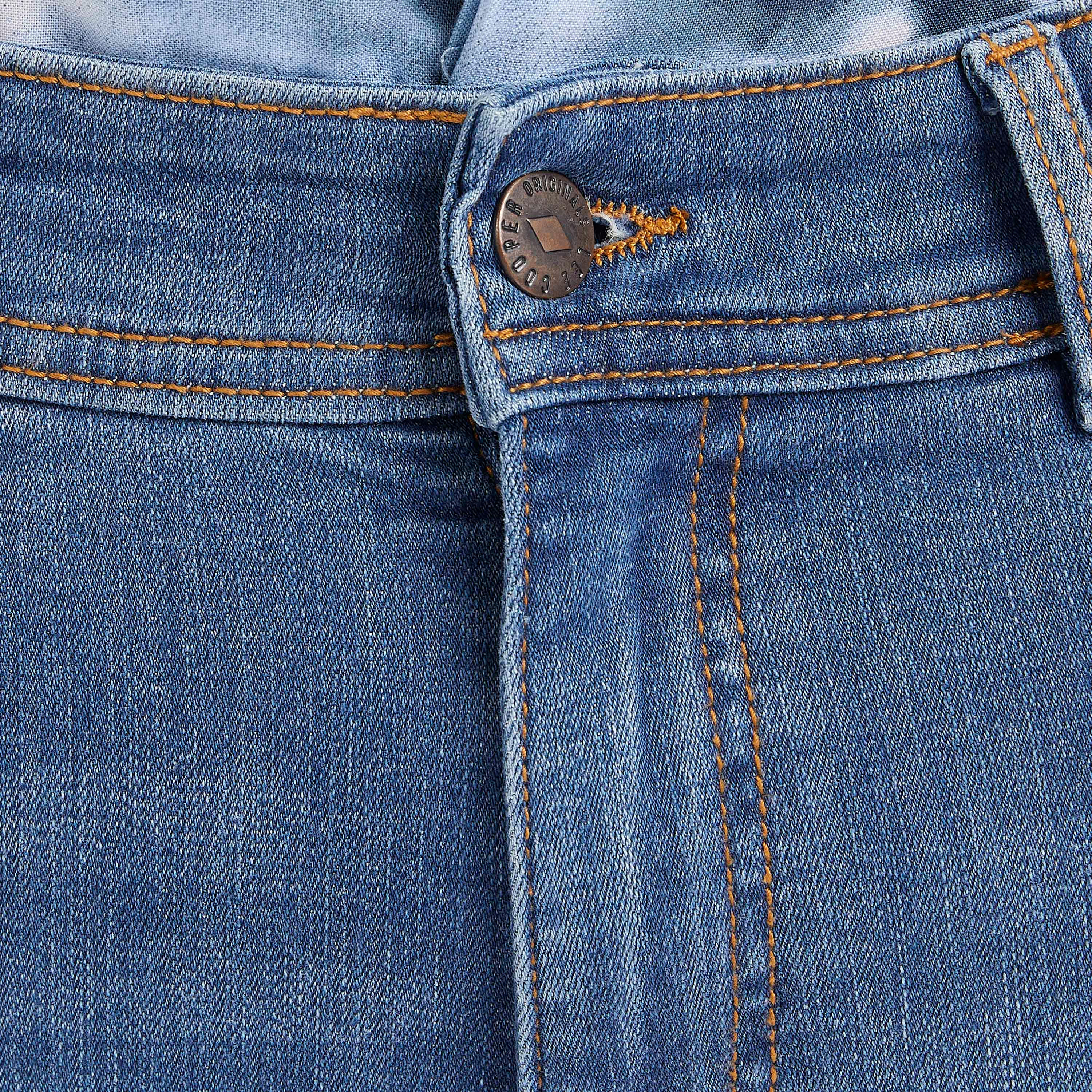 بنطلون جينز مضلّع بأطراف ضيّقة وخصر متوسط الارتفاع من لي كوبر-men-clothing-bottoms-jeans-image-3