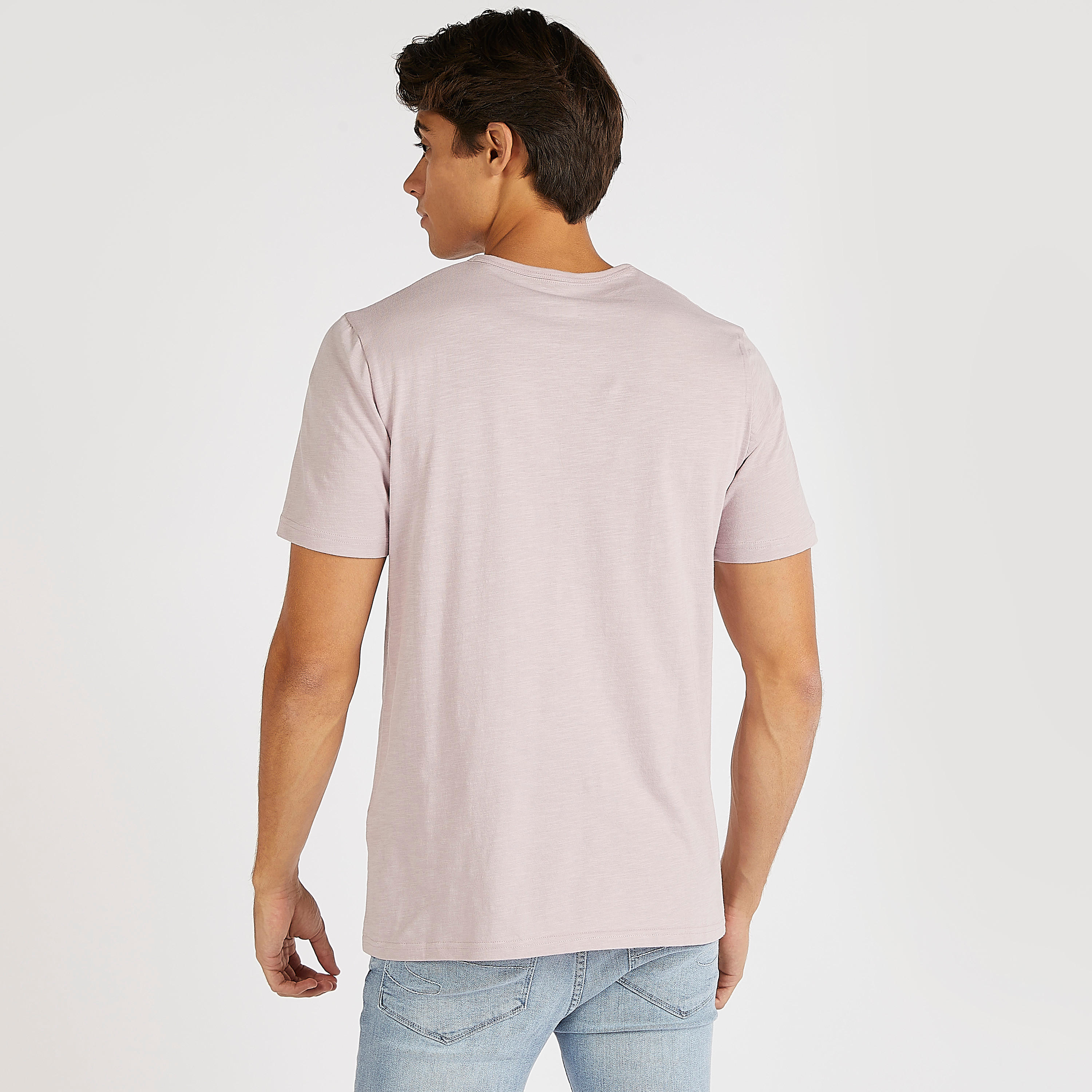 تيشيرت سادة بياقة هينلي وأكمام قصيرة من لي كوبر-men-clothing-tshirtsandpolos-tshirts-image-4