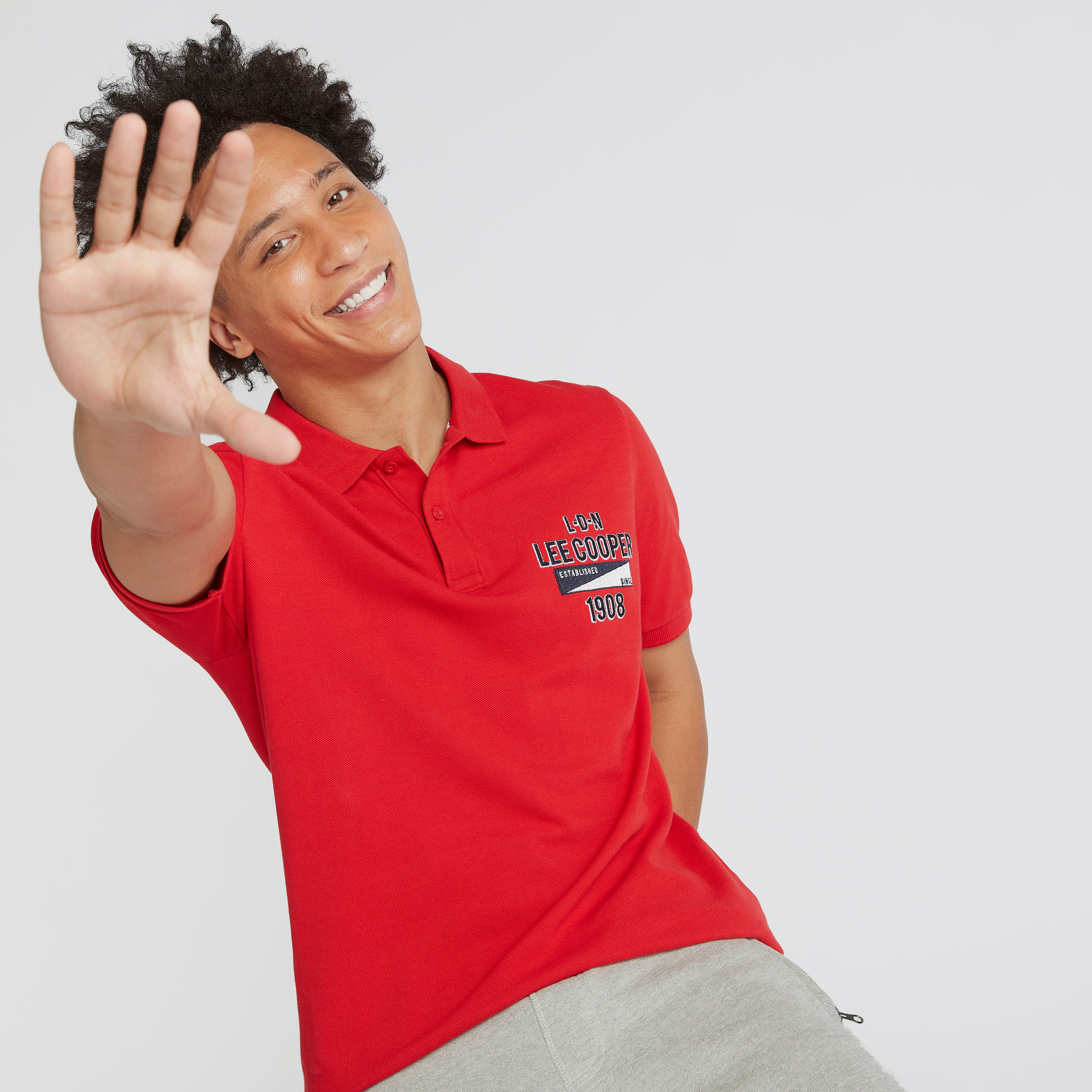 تيشيرت بولو مطرّز بأكمام قصيرة من لي كوبر-men-clothing-tshirtsandpolos-polos-image-6