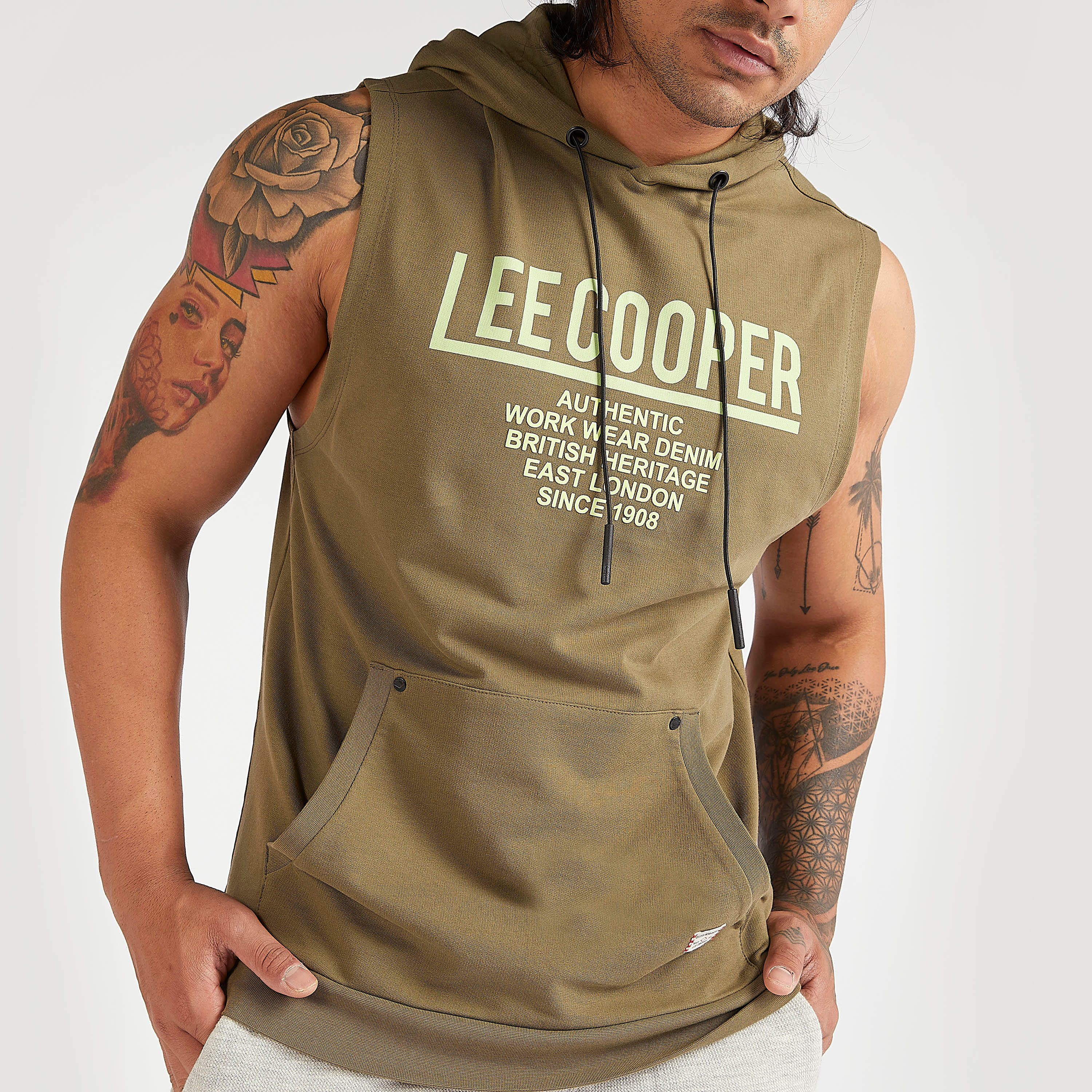 هودي دون أكمام بطبعات نصيّة من لي كوبر-men-winterwear-hoodiesandsweatshirts-image-3