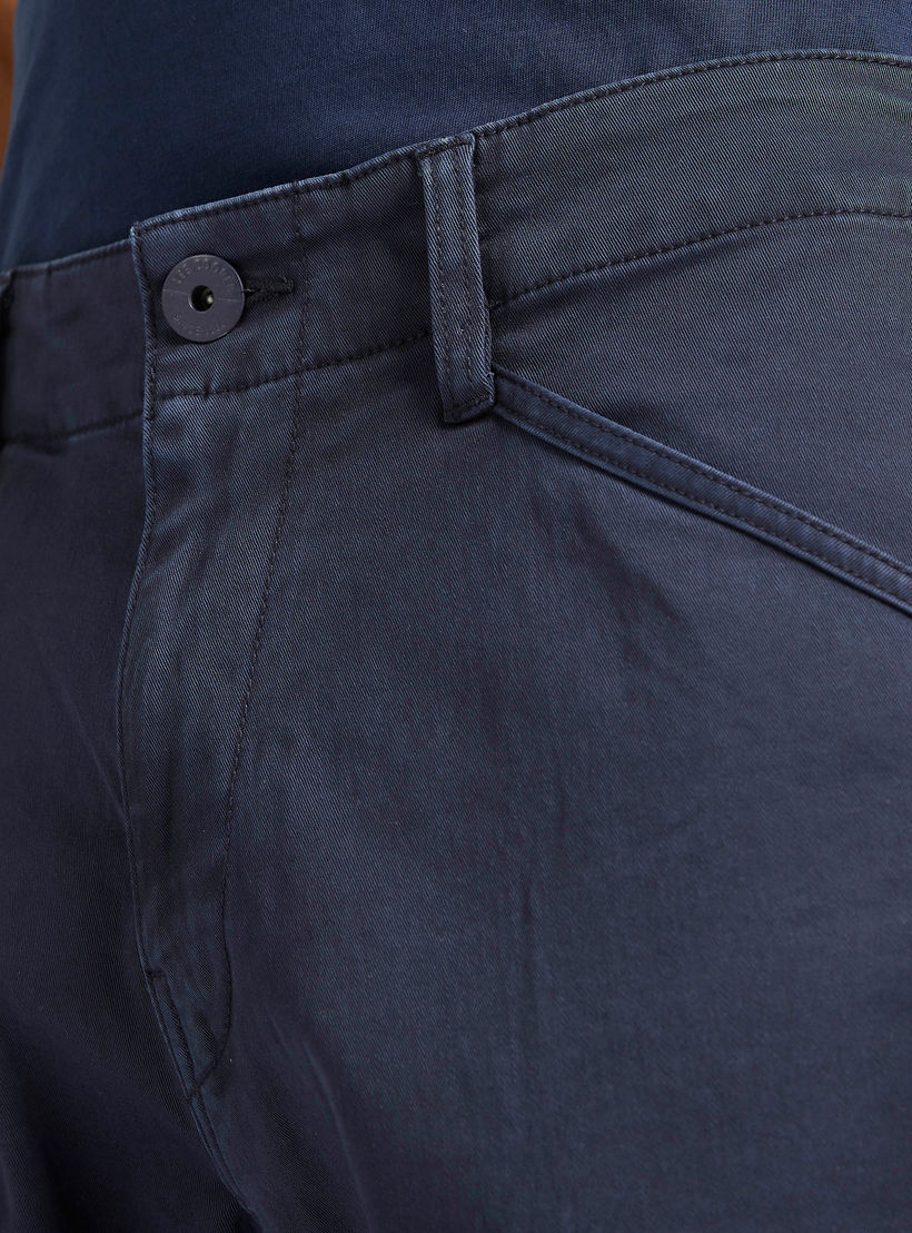 Lee Cooper Solid Mid-Rise Capri Cargo Pants-men-clothing-bottoms-shorts-image-3
