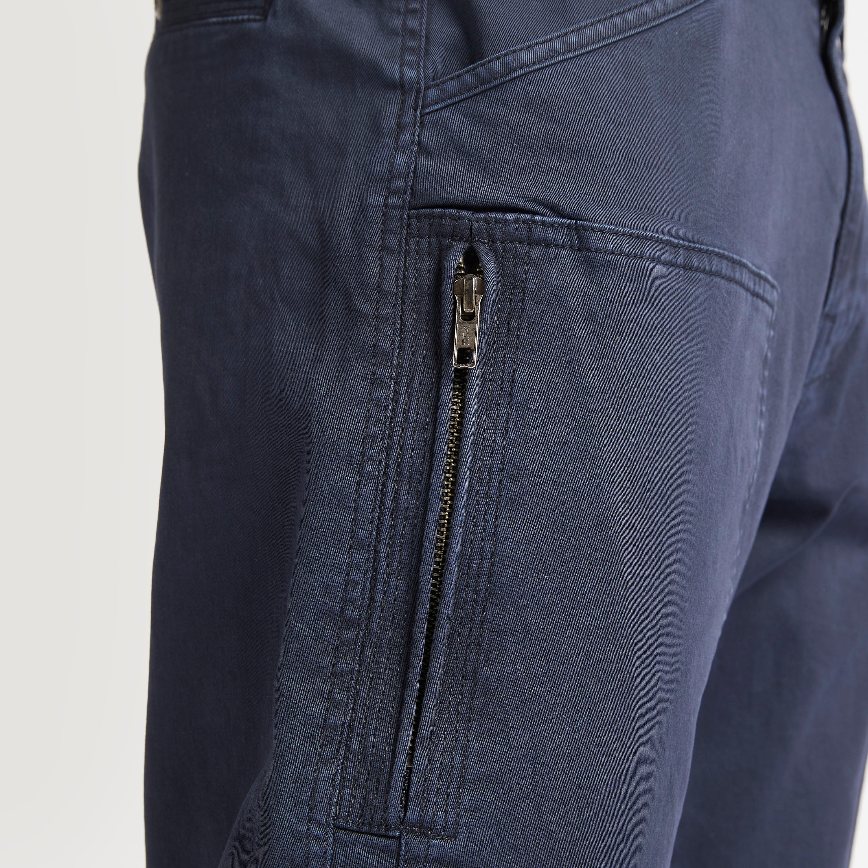Lee Cooper Solid Mid-Rise Capri Cargo Pants-men-clothing-bottoms-shorts-image-6