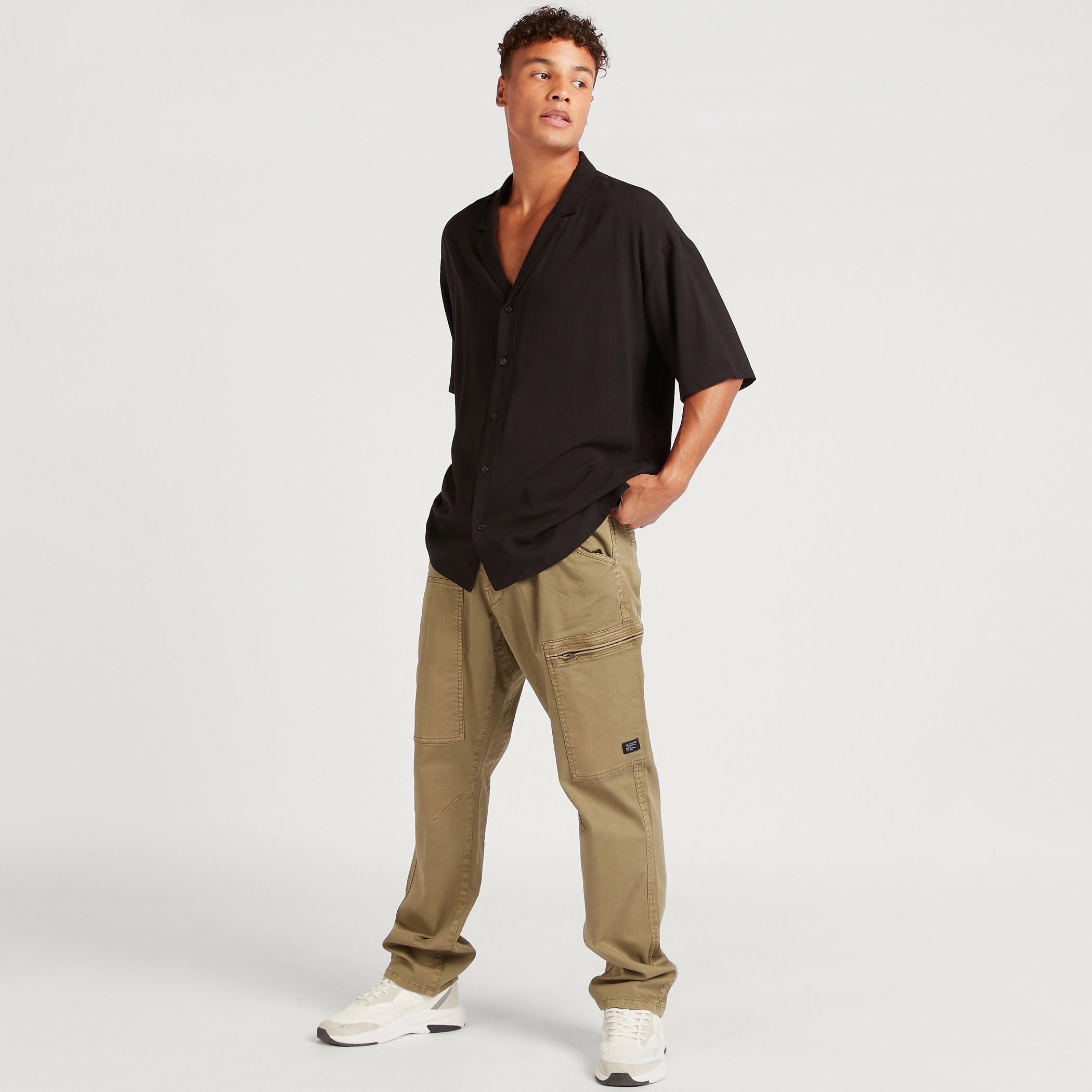 بنطللون كارجو من لي كوبر-men-clothing-bottoms-trousersandchinos-chinos-image-2