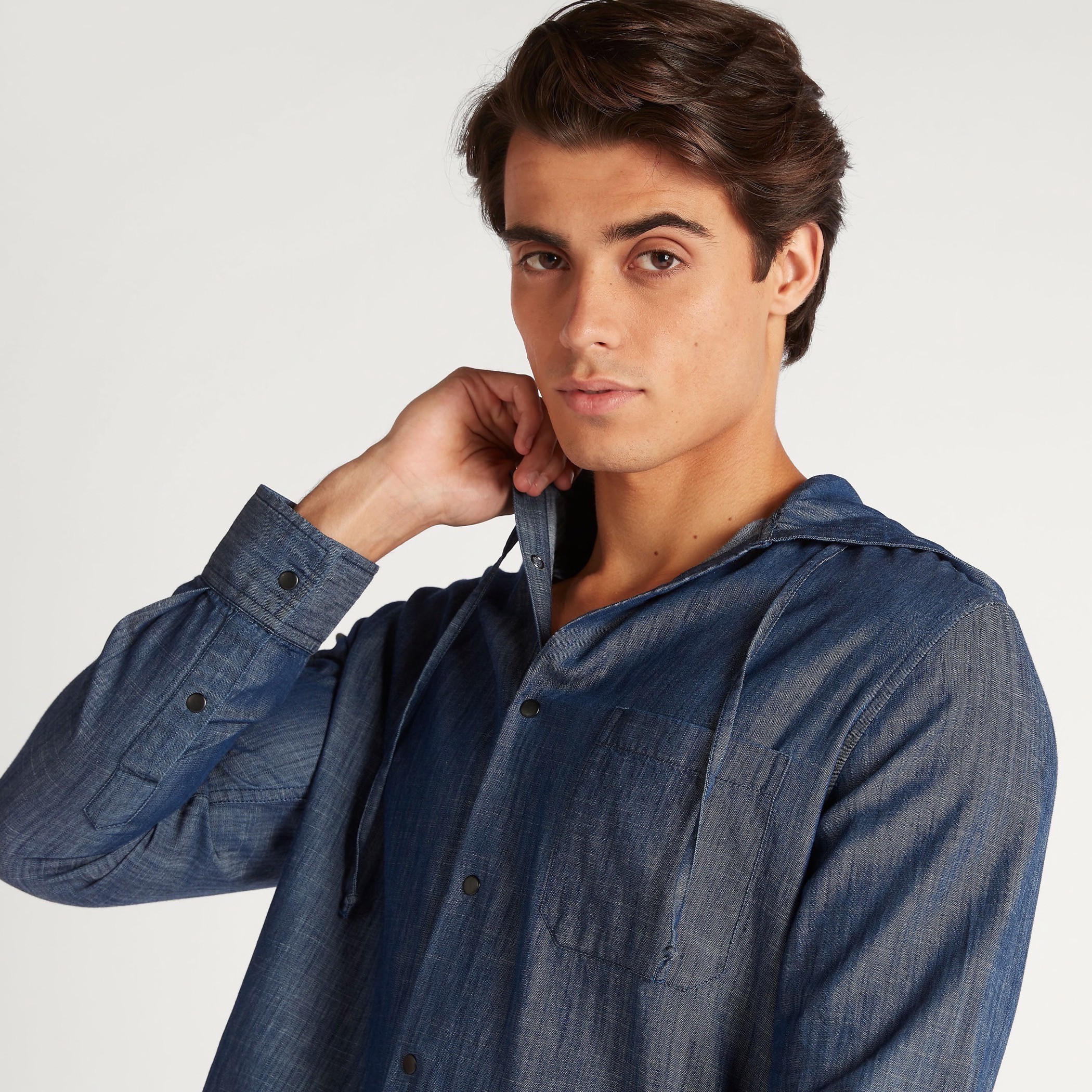 قميص بقبعّة بأكمام طويلة من لي كوبر-men-clothing-shirts-image-2