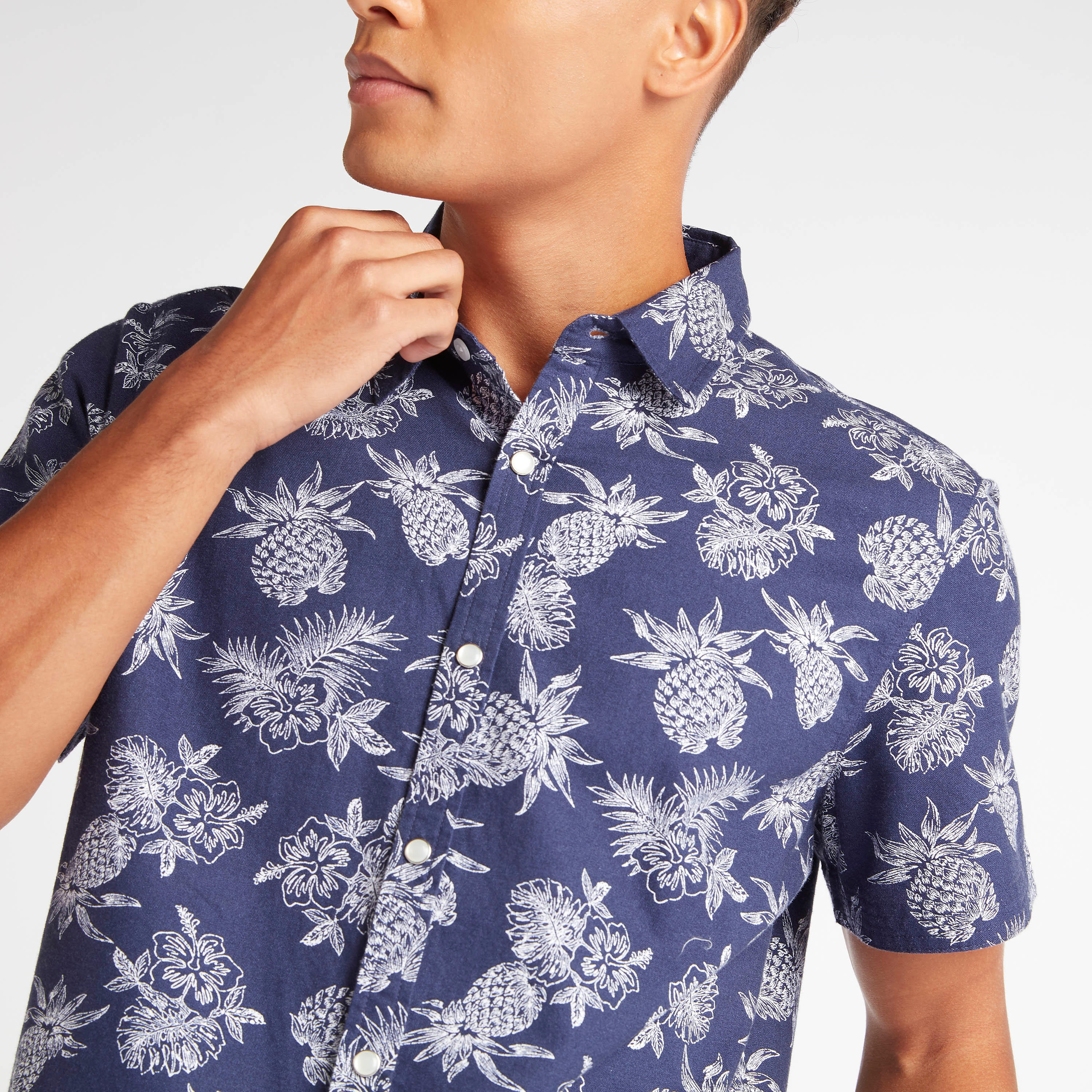قميص بأكمام قصيرة من لي كوبر-men-clothing-shirts-image-3