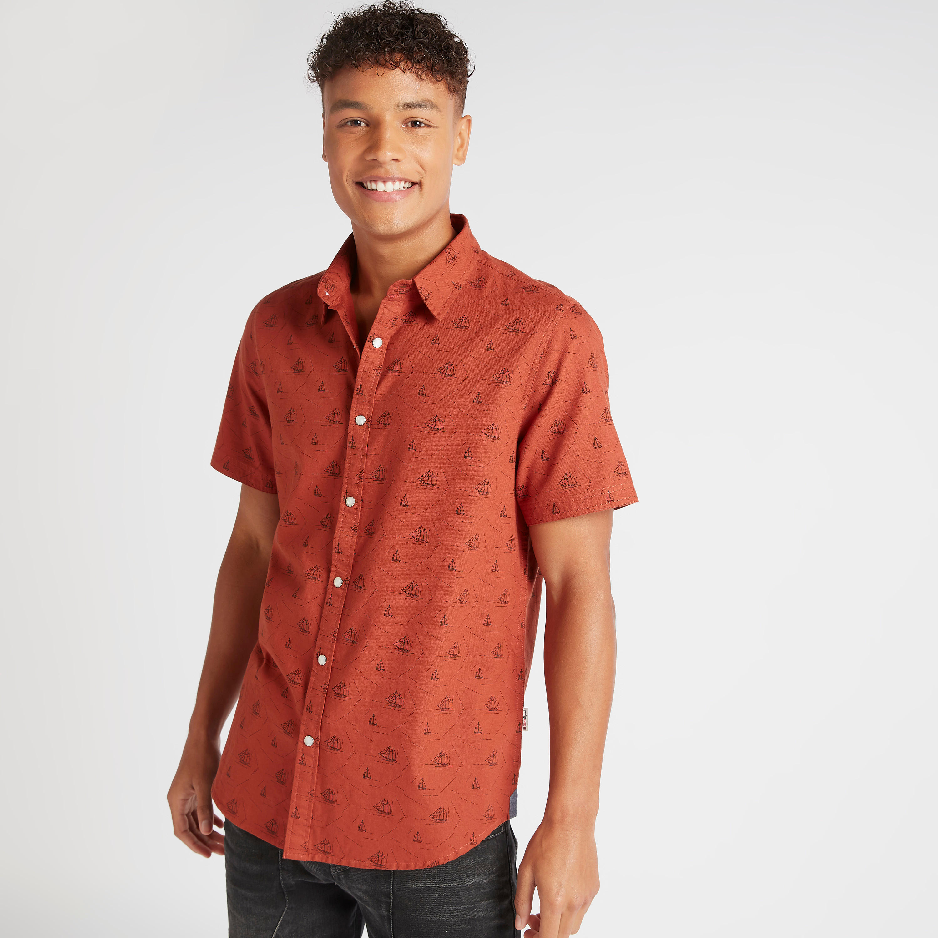 قميص بأكمام قصيرة من لي كوبر-men-clothing-shirts-image-1