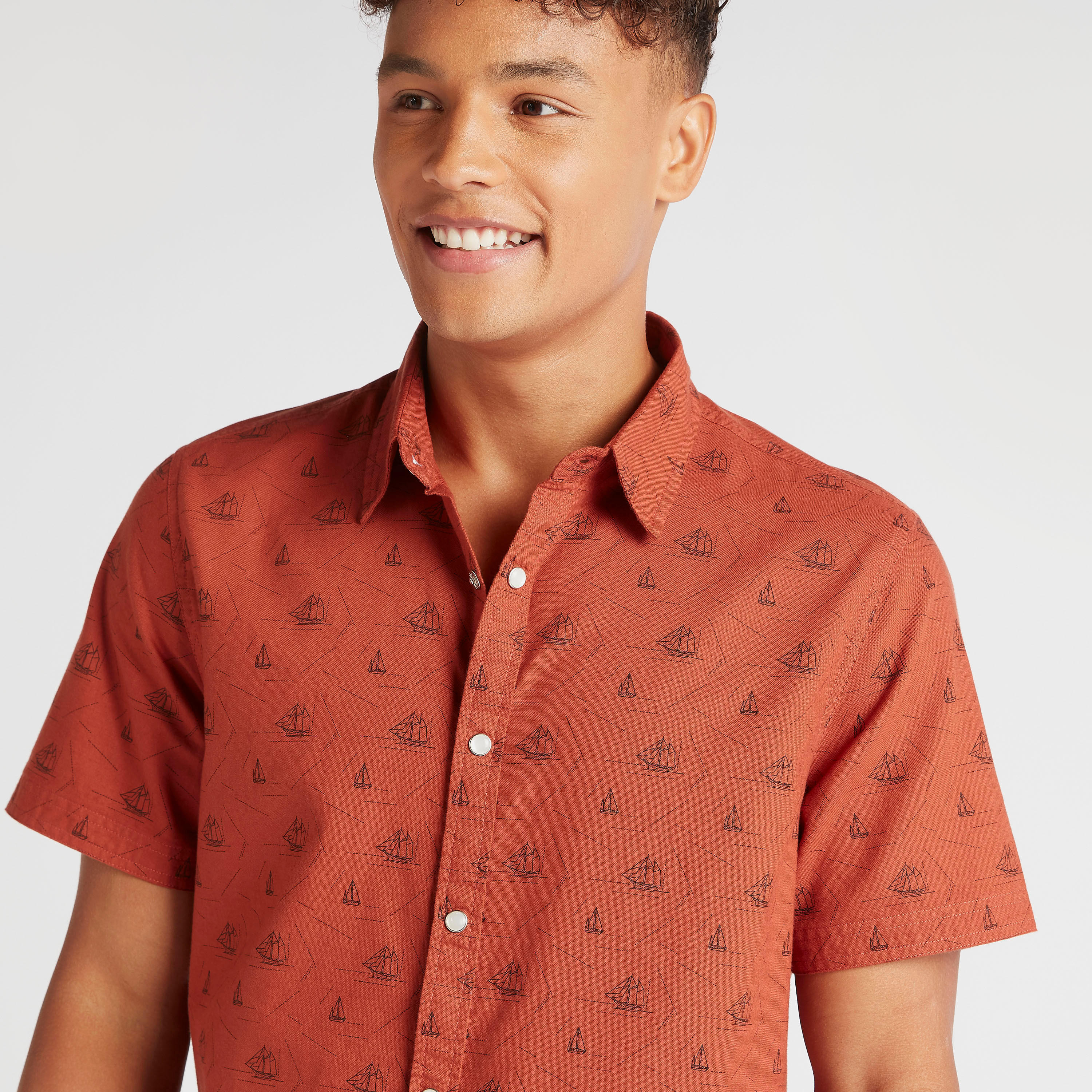 قميص بأكمام قصيرة من لي كوبر-men-clothing-shirts-image-3