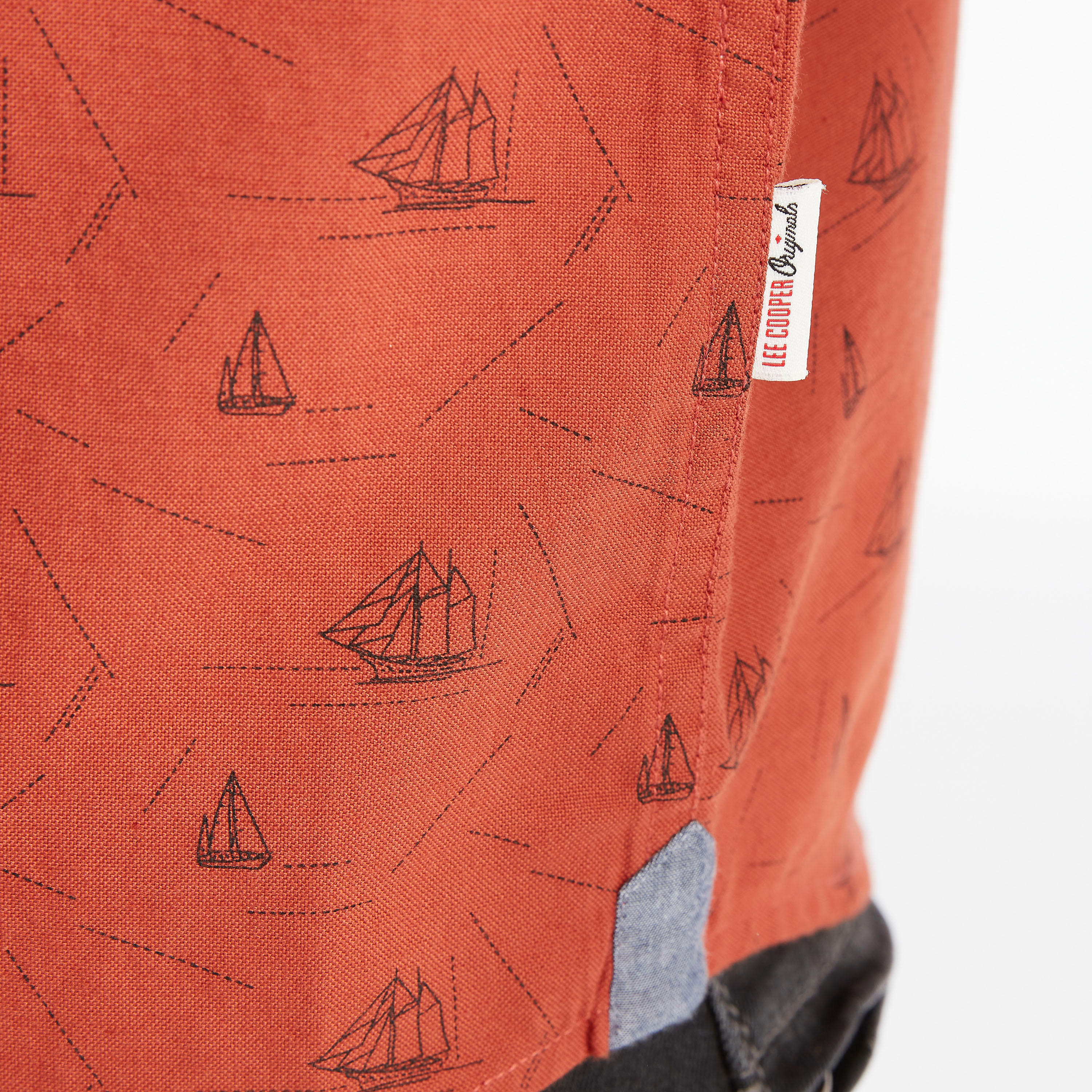 قميص بأكمام قصيرة من لي كوبر-men-clothing-shirts-image-5