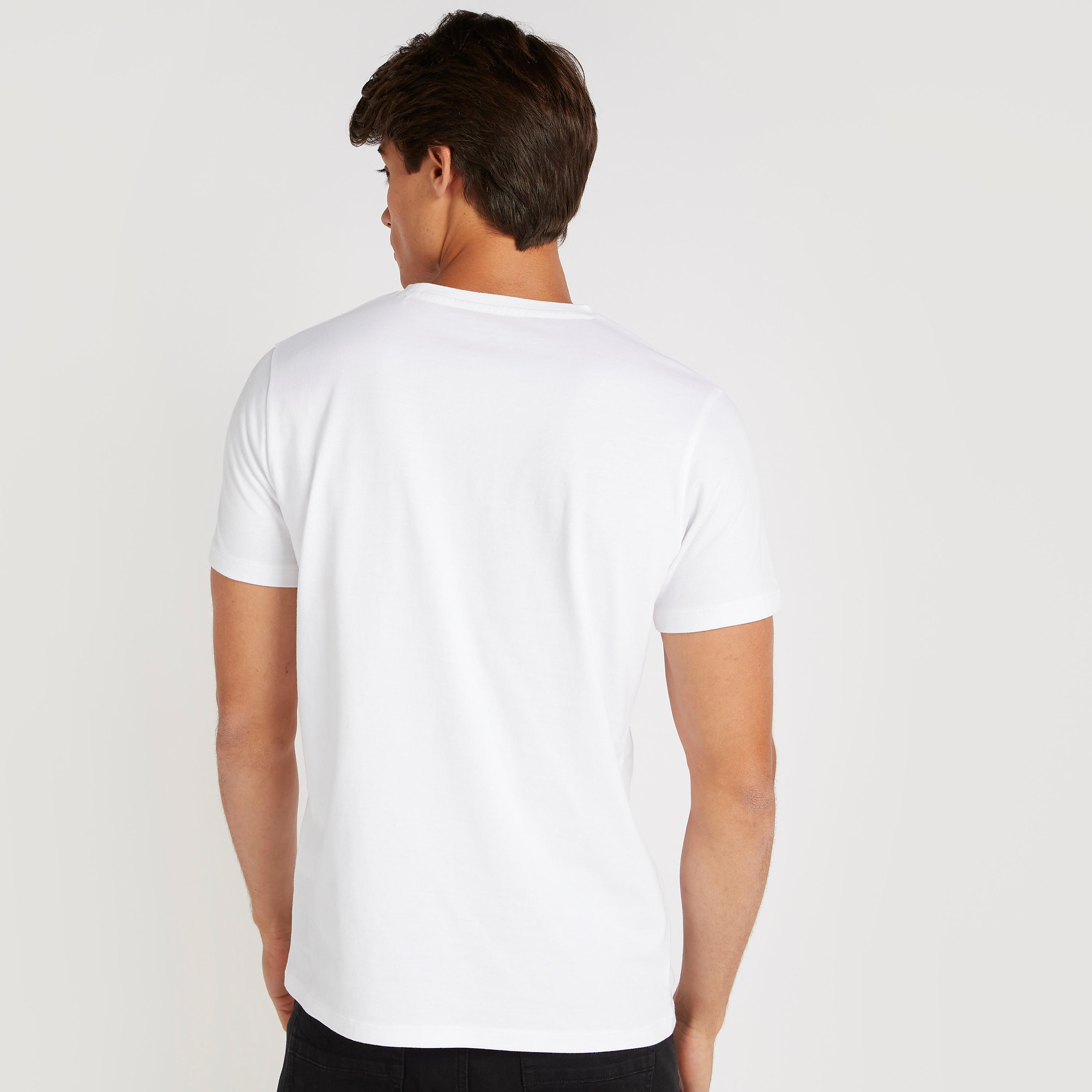 تيشيرت بأكمام قصيرة وياقة ضيقة وطبعات من لي كوبر-men-clothing-tshirtsandpolos-tshirts-image-4