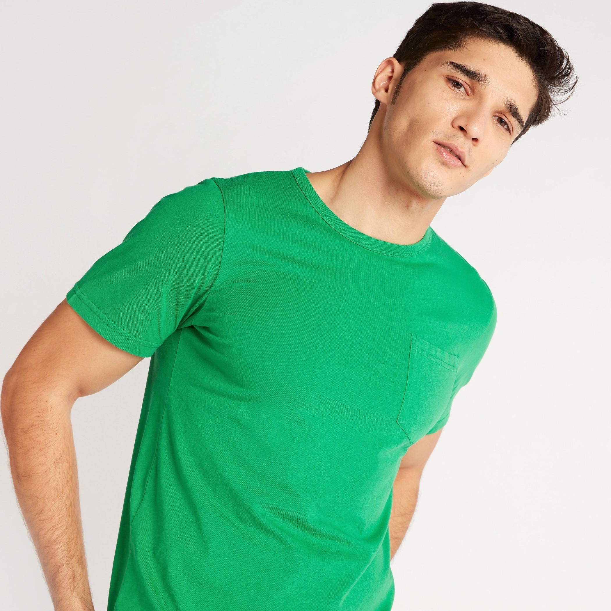 تيشيرت سادة بأكمام قصيرة وياقة ضيقة وجيب من لي كوبر-men-clothing-tshirtsandpolos-tshirts-image-3