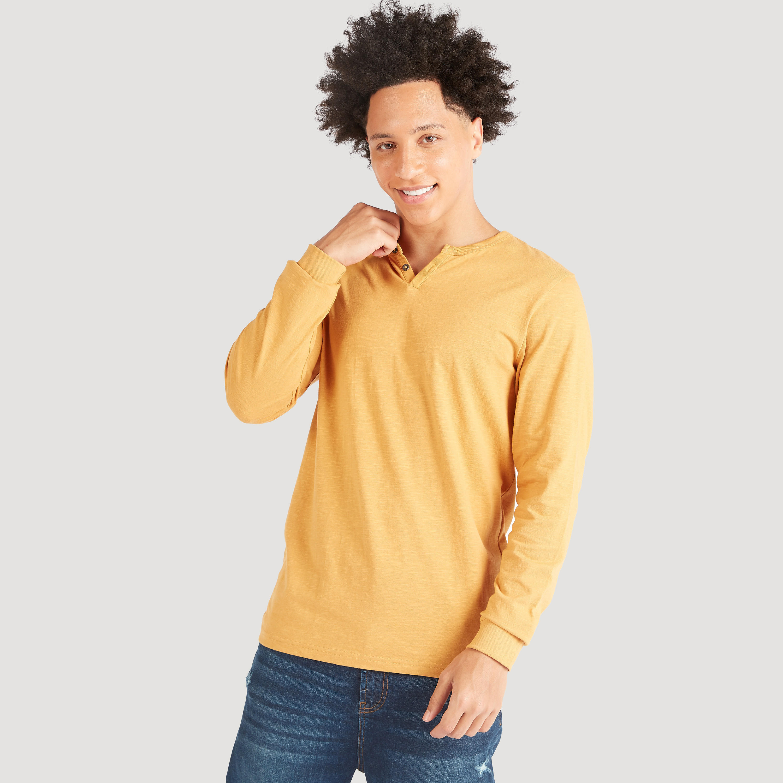 تيشيرت سادة بياقة هينلي وأكمام طويلة من لي كوبر-men-clothing-tshirtsandpolos-tshirts-image-1