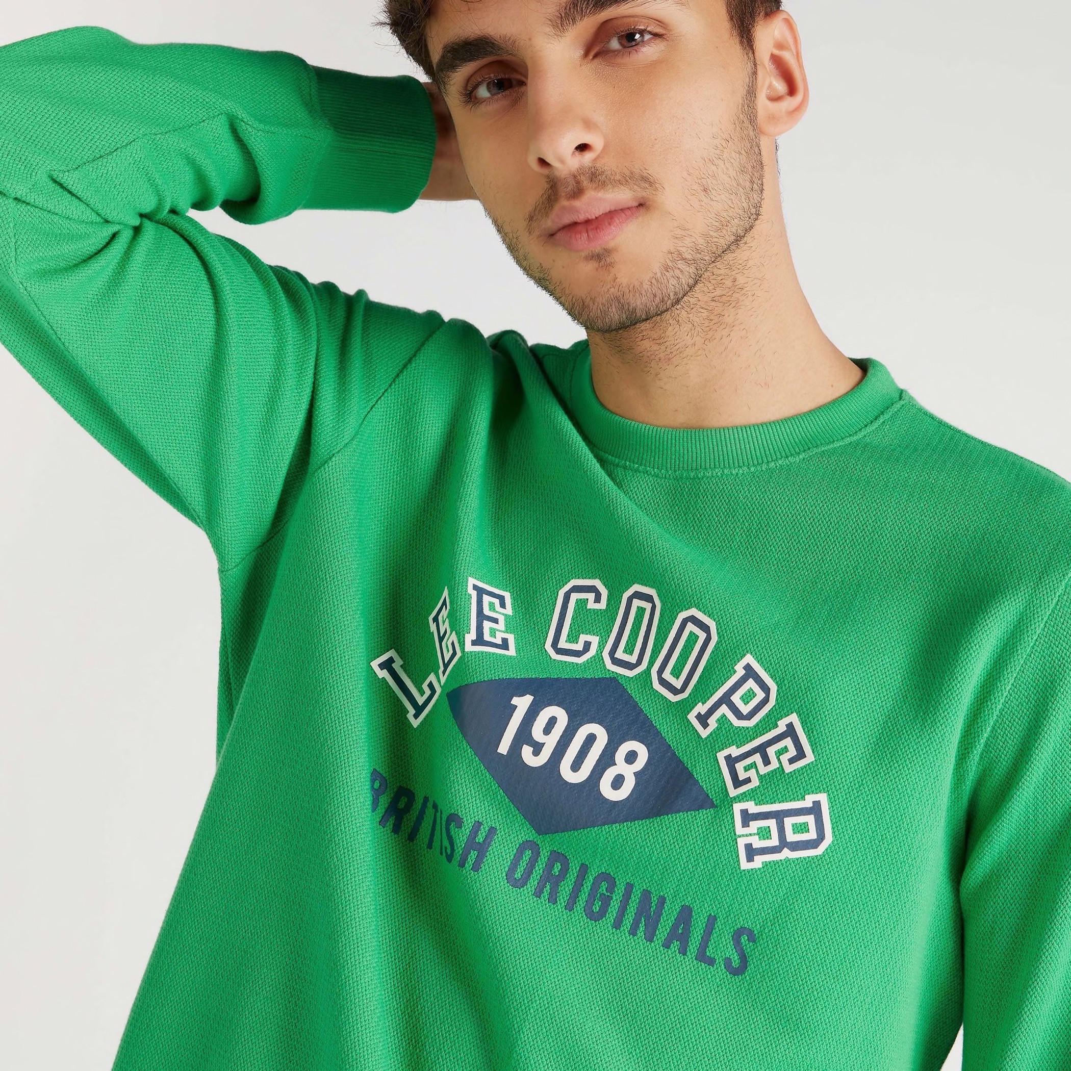 سويت شيرت بياقة ضيّقة وأكمام طويلة وطبعات من لي كوبر-men-winterwear-hoodiesandsweatshirts-image-1