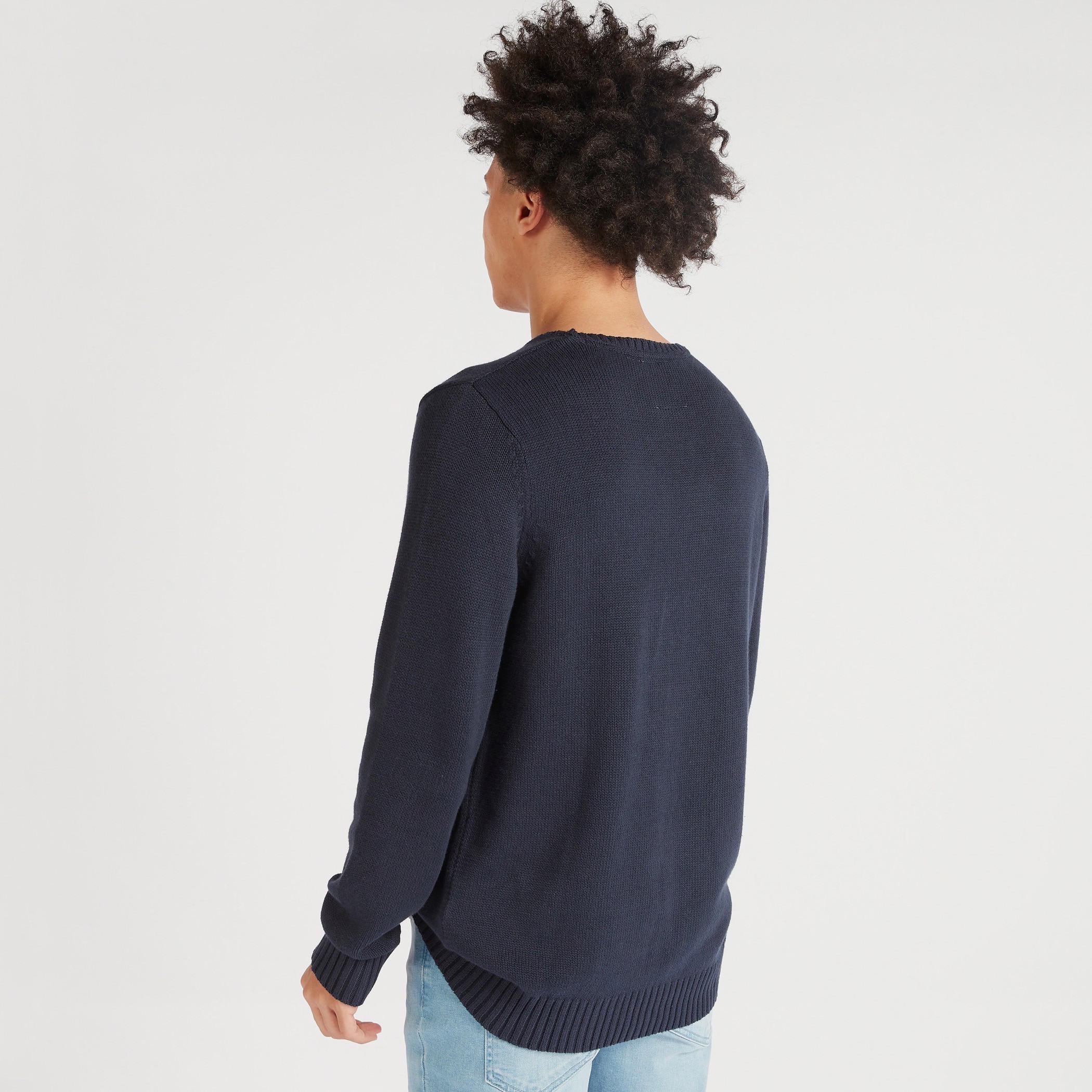 سويت شيرت بياقة ضيّقة وأكمام طويلة وطبعات من لي كوبر-men-winterwear-hoodiesandsweatshirts-image-4