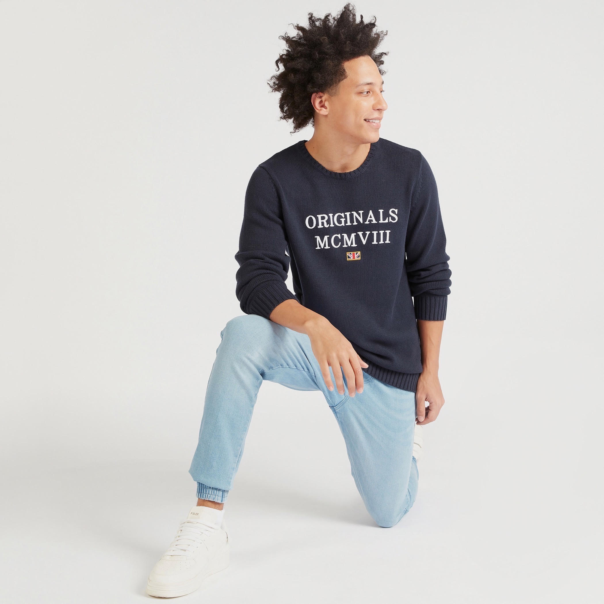 سويت شيرت بياقة ضيّقة وأكمام طويلة وطبعات من لي كوبر-men-winterwear-hoodiesandsweatshirts-image-6