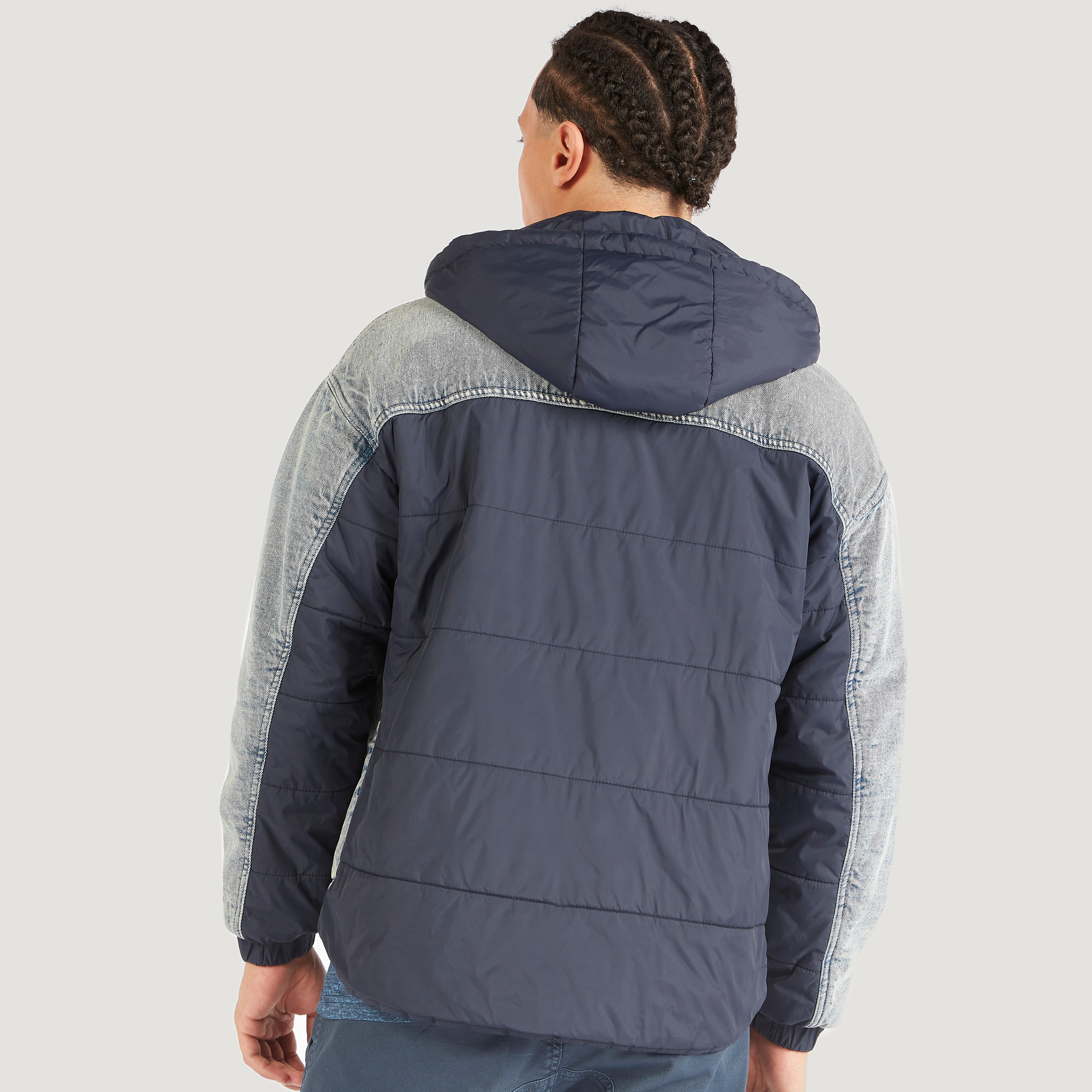 جاكيت بارز الملمس بقبّعة وجيوب من لي كوبر-men-clothing-jacketsandblazers-jackets-image-4