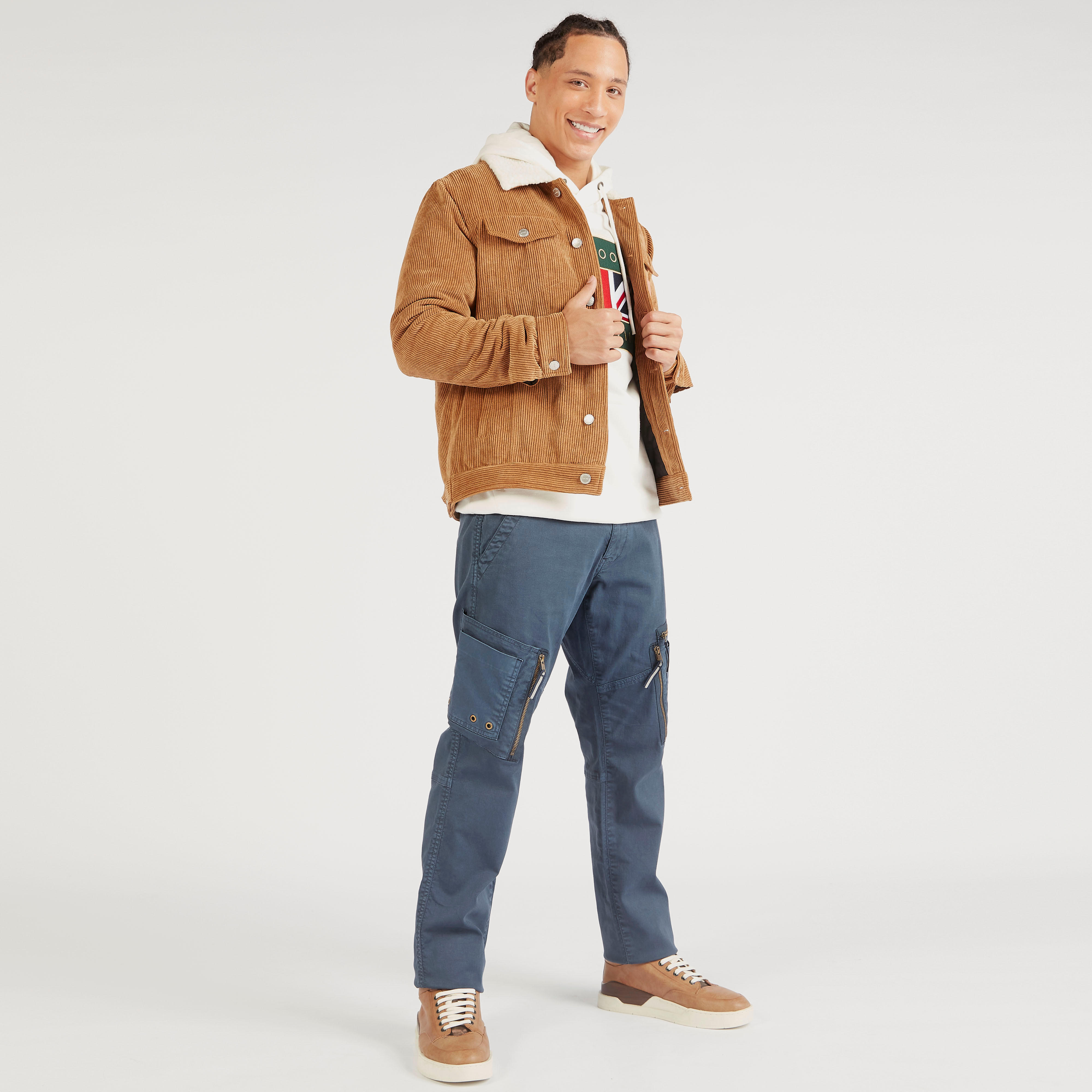 جاكيت بارز الملمس بأكمام طويلة وتفاصيل فرو من لي كوبر-men-clothing-jacketsandblazers-jackets-image-2