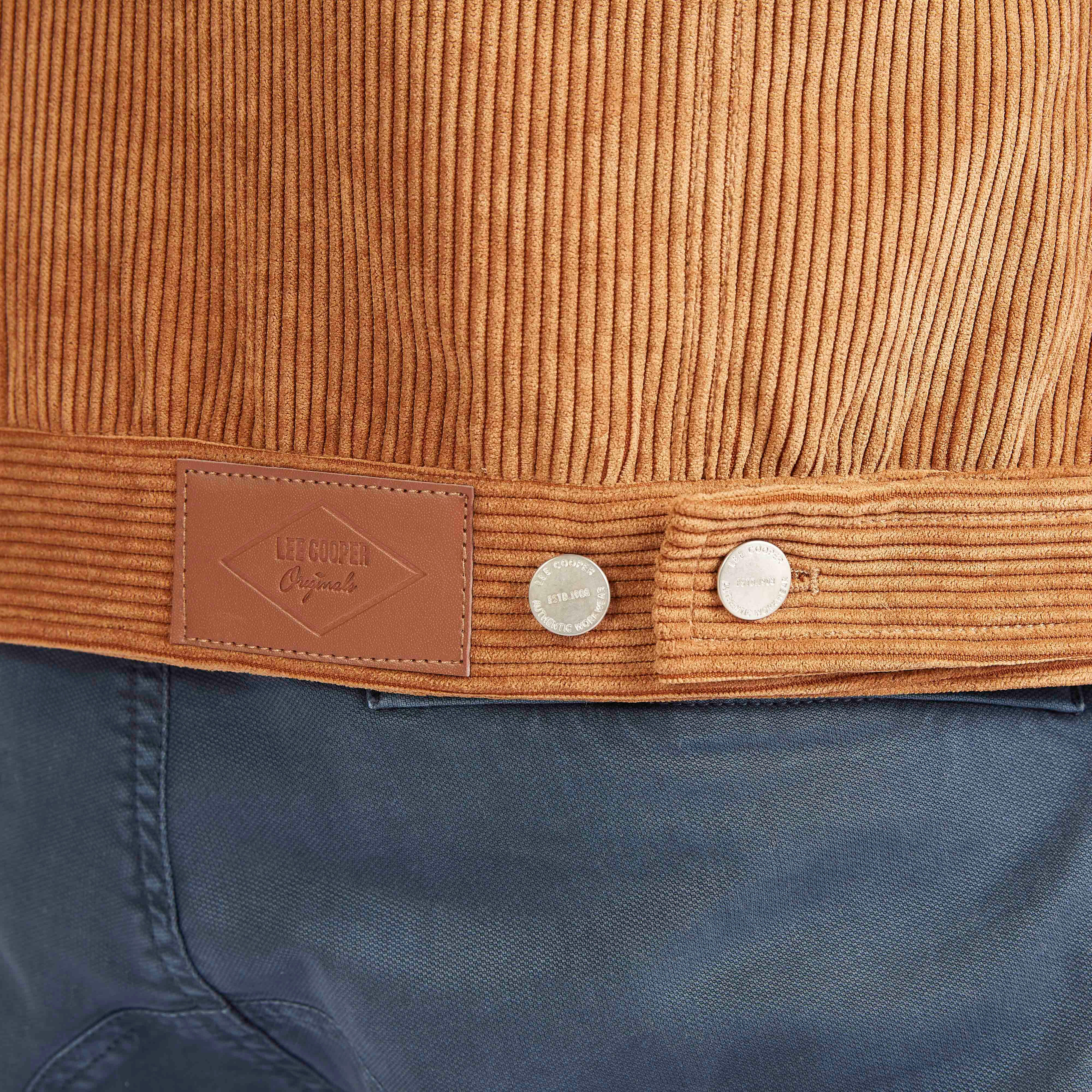 جاكيت بارز الملمس بأكمام طويلة وتفاصيل فرو من لي كوبر-men-clothing-jacketsandblazers-jackets-image-9