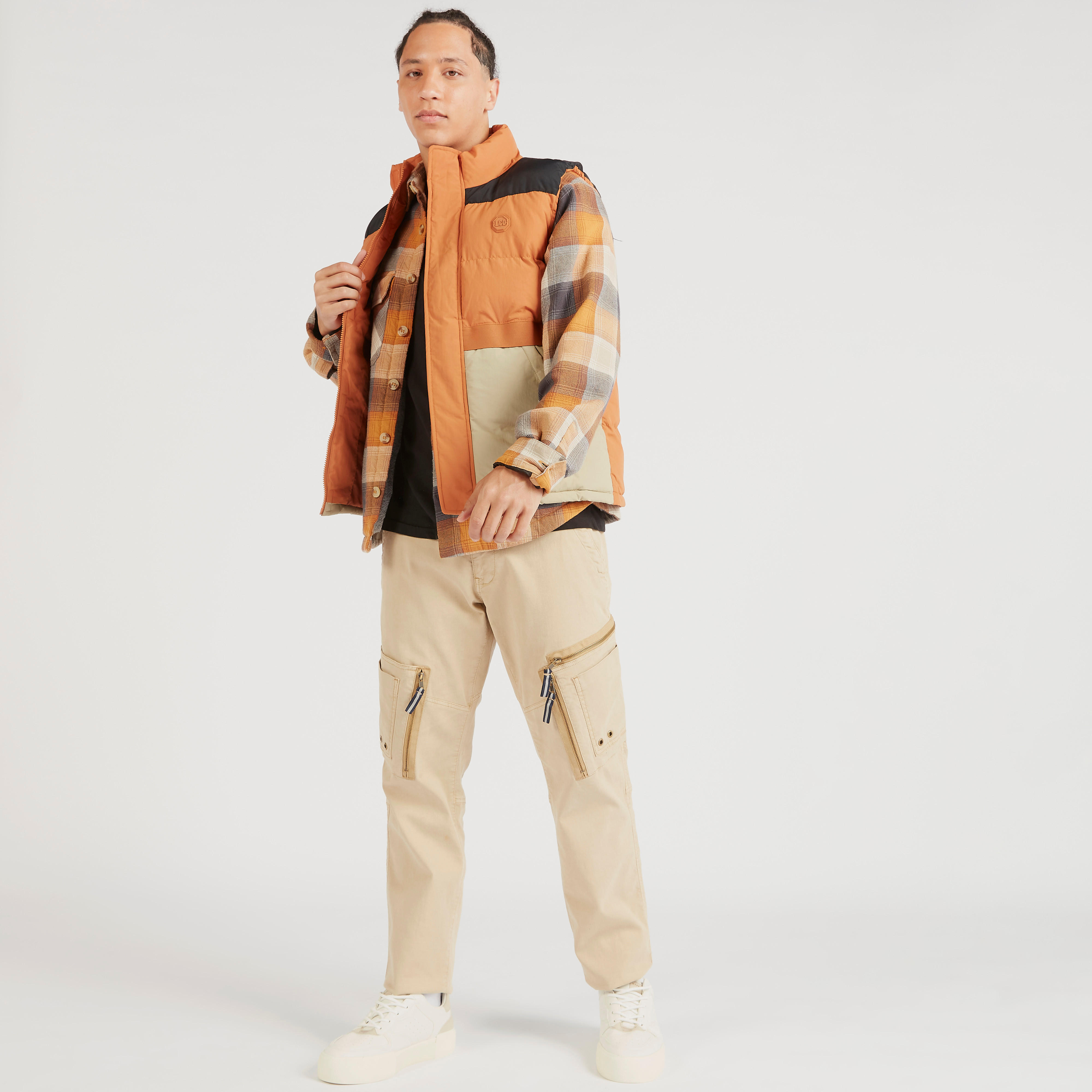 جاكيت جيليه سادة بدون أكمام بسحاب إغلاق من لي كوبر-men-clothing-jacketsandblazers-jackets-image-2