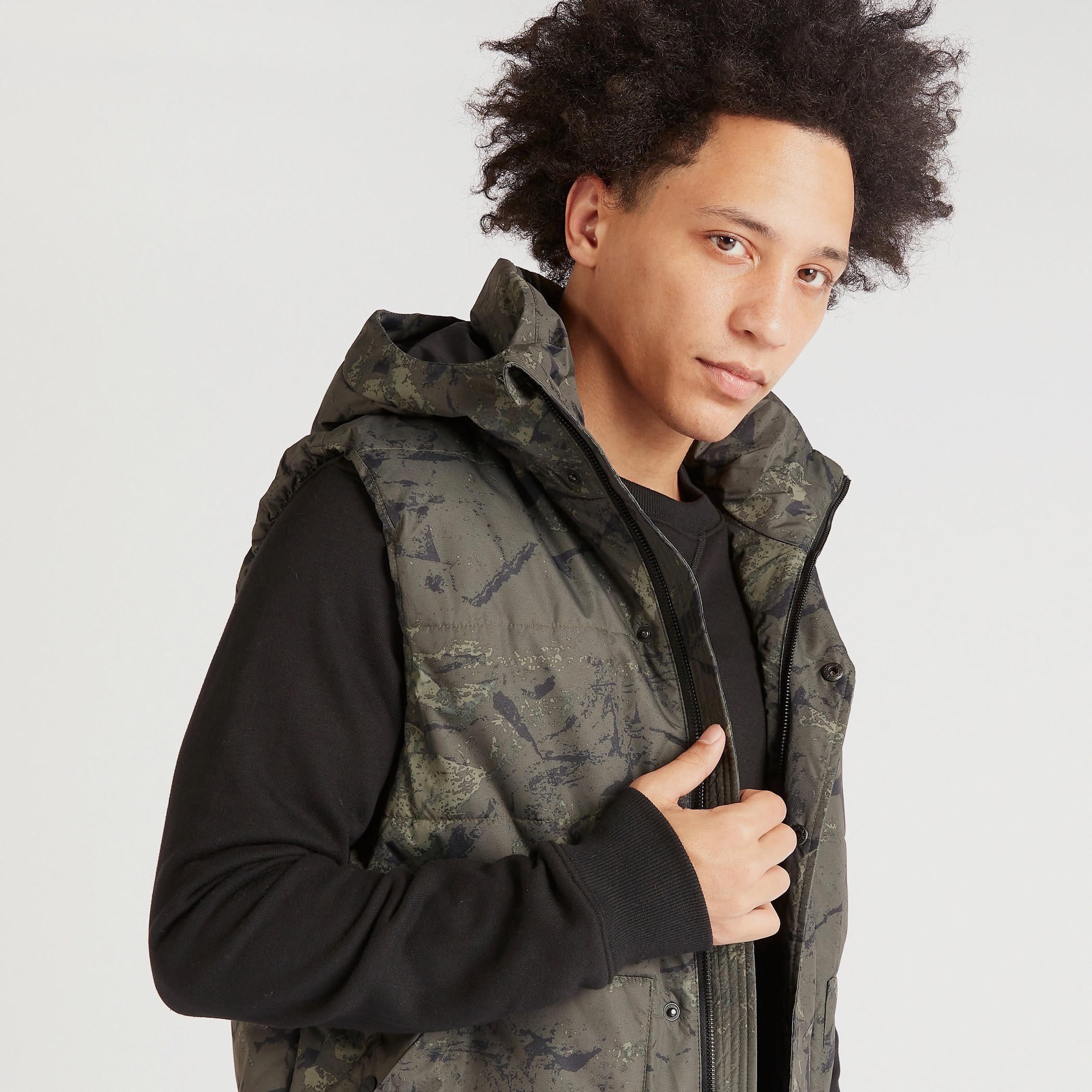 جيليه بسحاب وطبعات وقبعة وجيوب من لي كوبر-men-clothing-jacketsandblazers-jackets-image-3