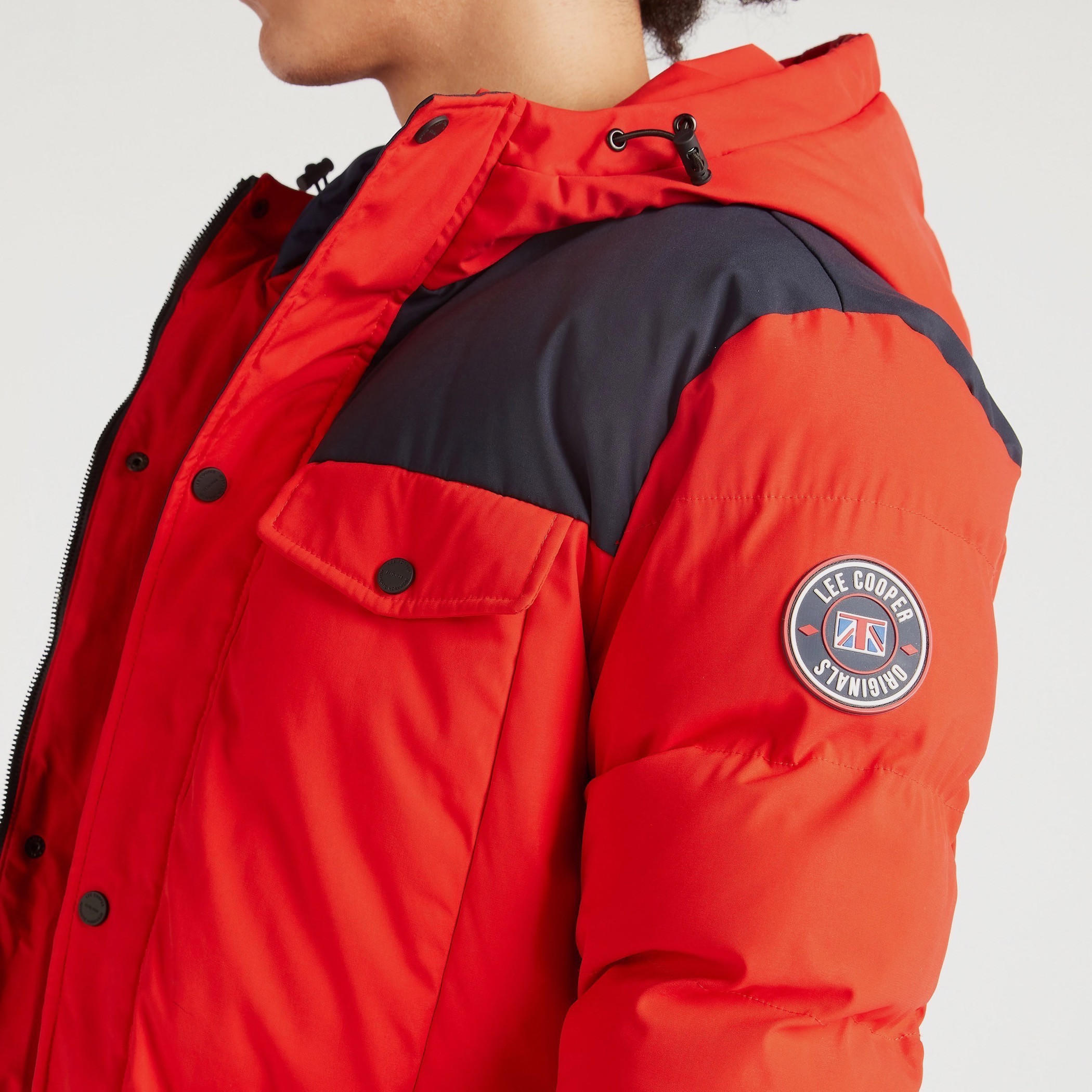جاكيت مبطن بقبّعة وأكمام طويلة وسحّاب إغلاق-men-clothing-jacketsandblazers-jackets-image-8
