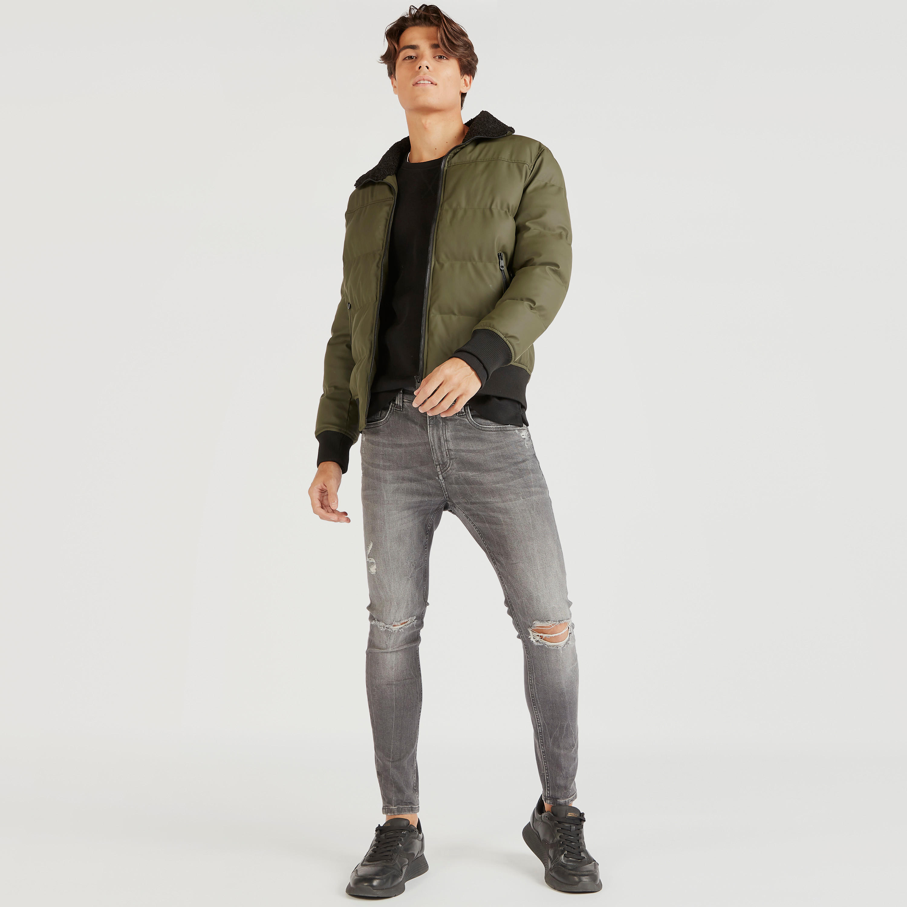 جاكيت مبطن بأكمام طويلة وتفاصيل فرو من لي كوبر-men-clothing-jacketsandblazers-jackets-image-2