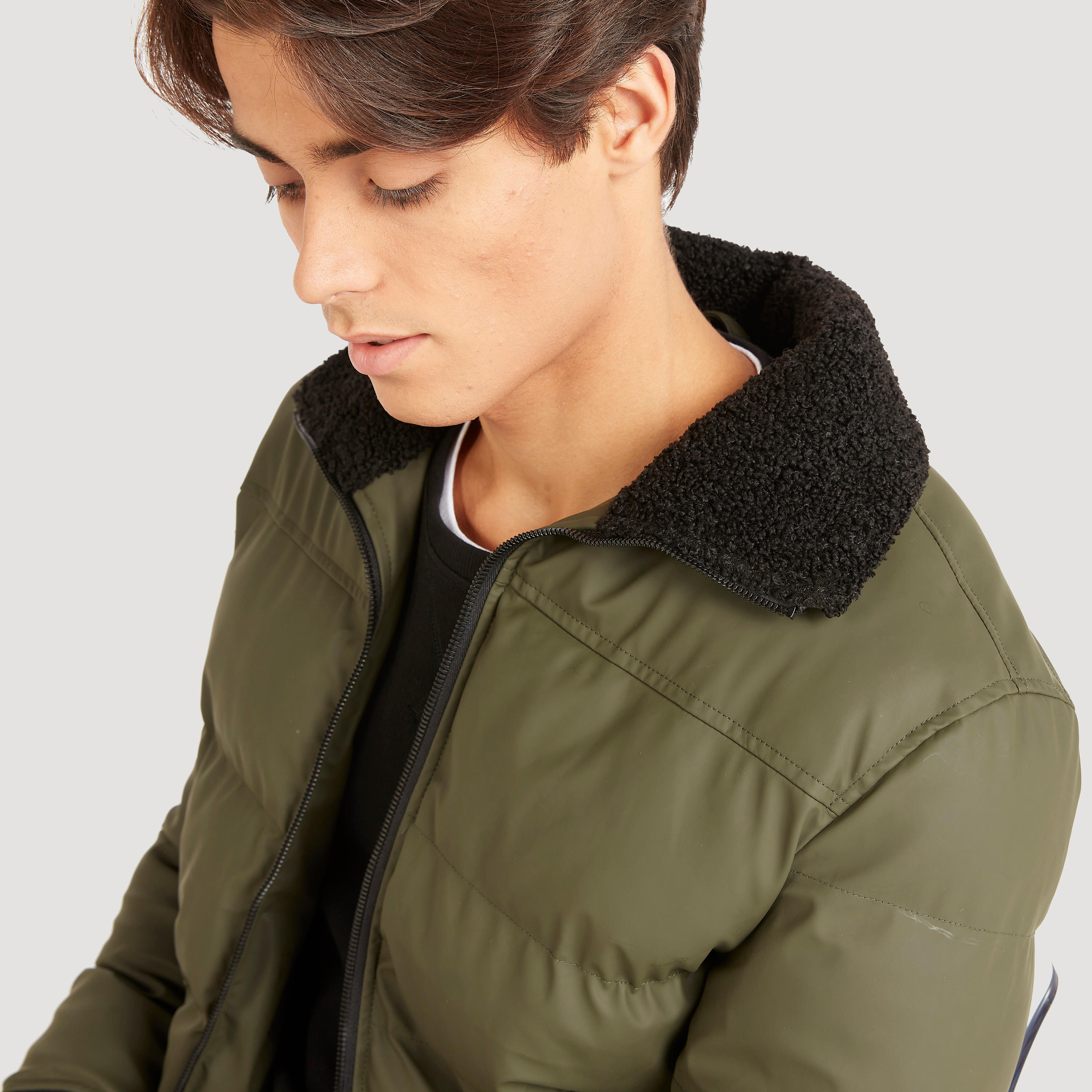 جاكيت مبطن بأكمام طويلة وتفاصيل فرو من لي كوبر-men-clothing-jacketsandblazers-jackets-image-6