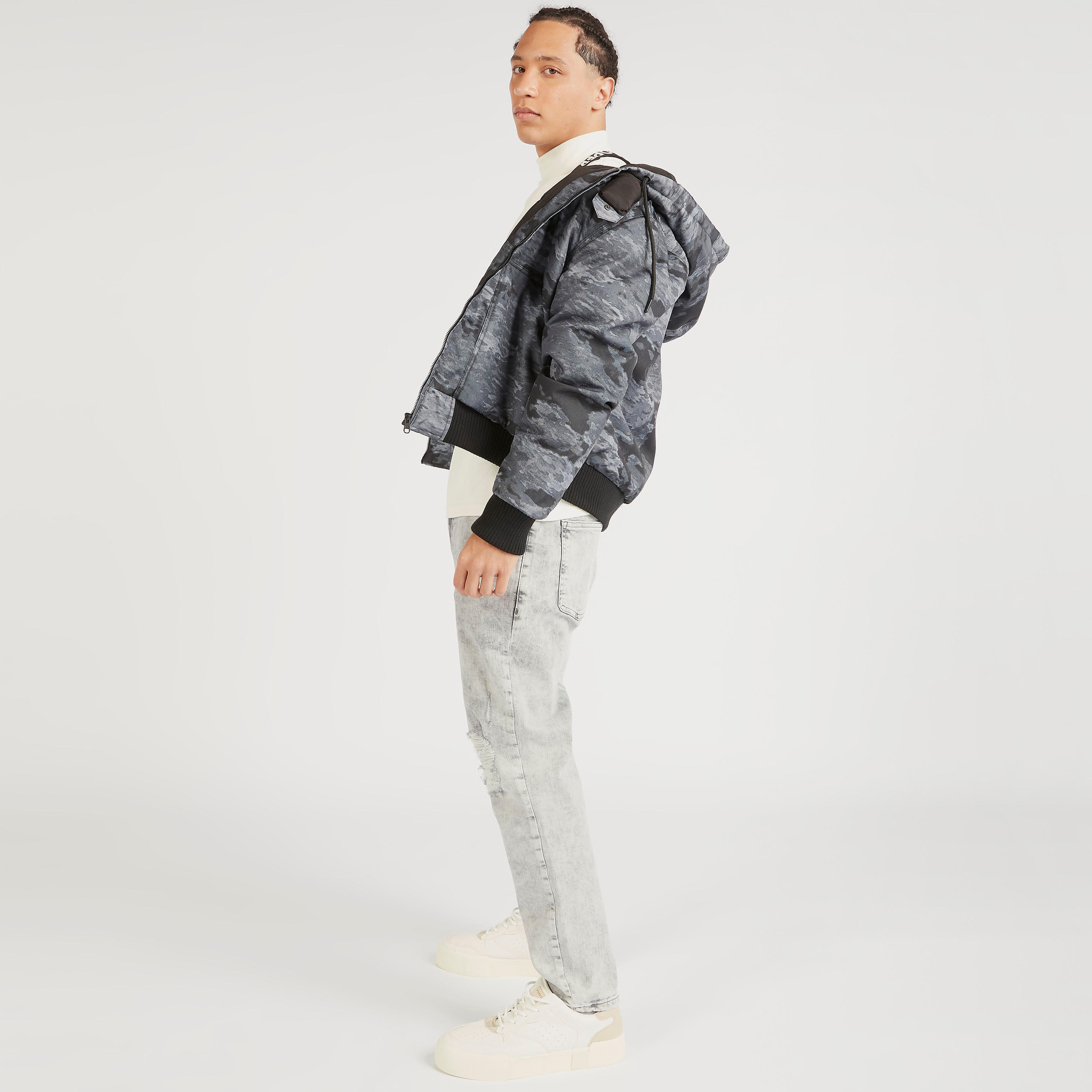 جاكيت بأكمام طويلة وقبعة وسحاب إغلاق وطبعات مموهة من لي كوبر-men-clothing-jacketsandblazers-jackets-image-7