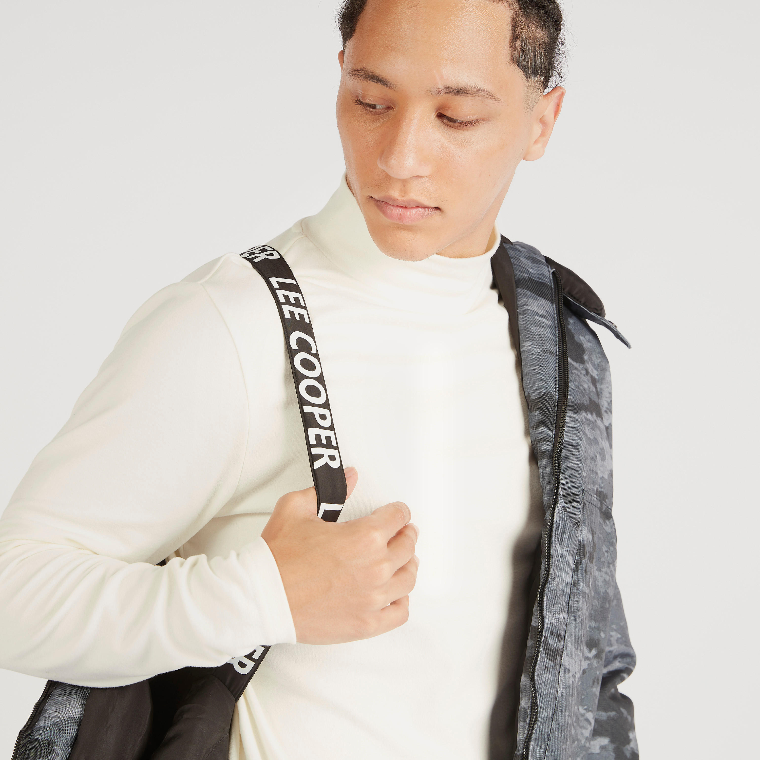 جاكيت بأكمام طويلة وقبعة وسحاب إغلاق وطبعات مموهة من لي كوبر-men-clothing-jacketsandblazers-jackets-image-5