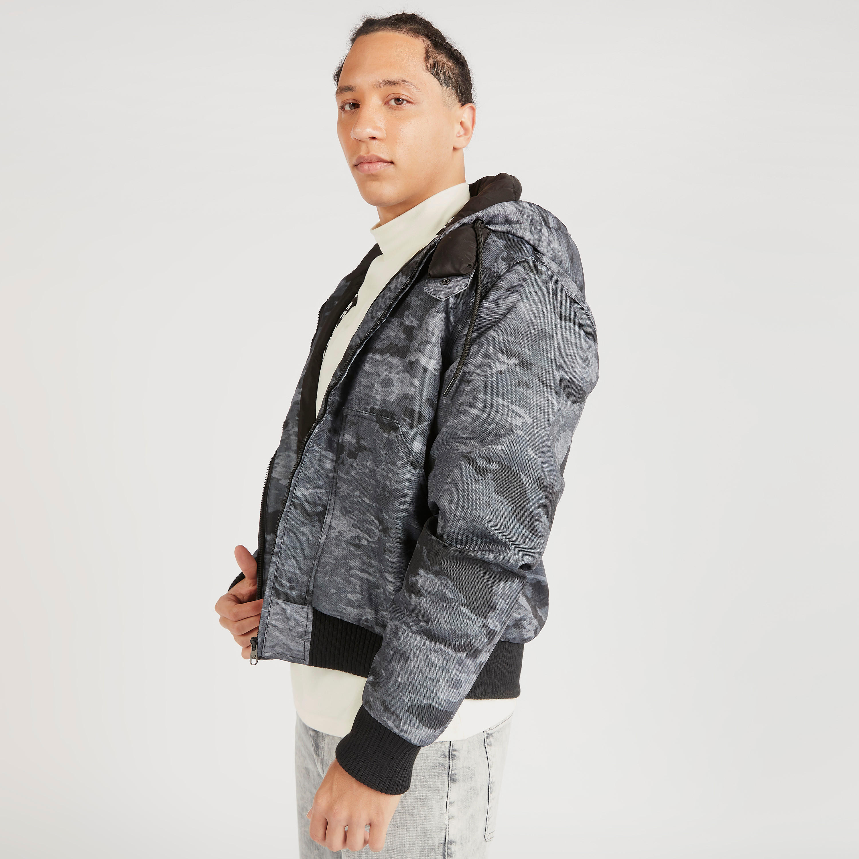 جاكيت بأكمام طويلة وقبعة وسحاب إغلاق وطبعات مموهة من لي كوبر-men-clothing-jacketsandblazers-jackets-image-4